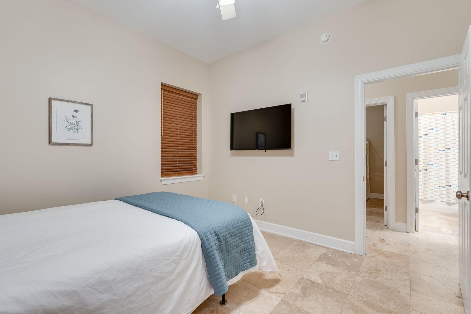 SEAGROVE HIGHLANDS - Residential Lease