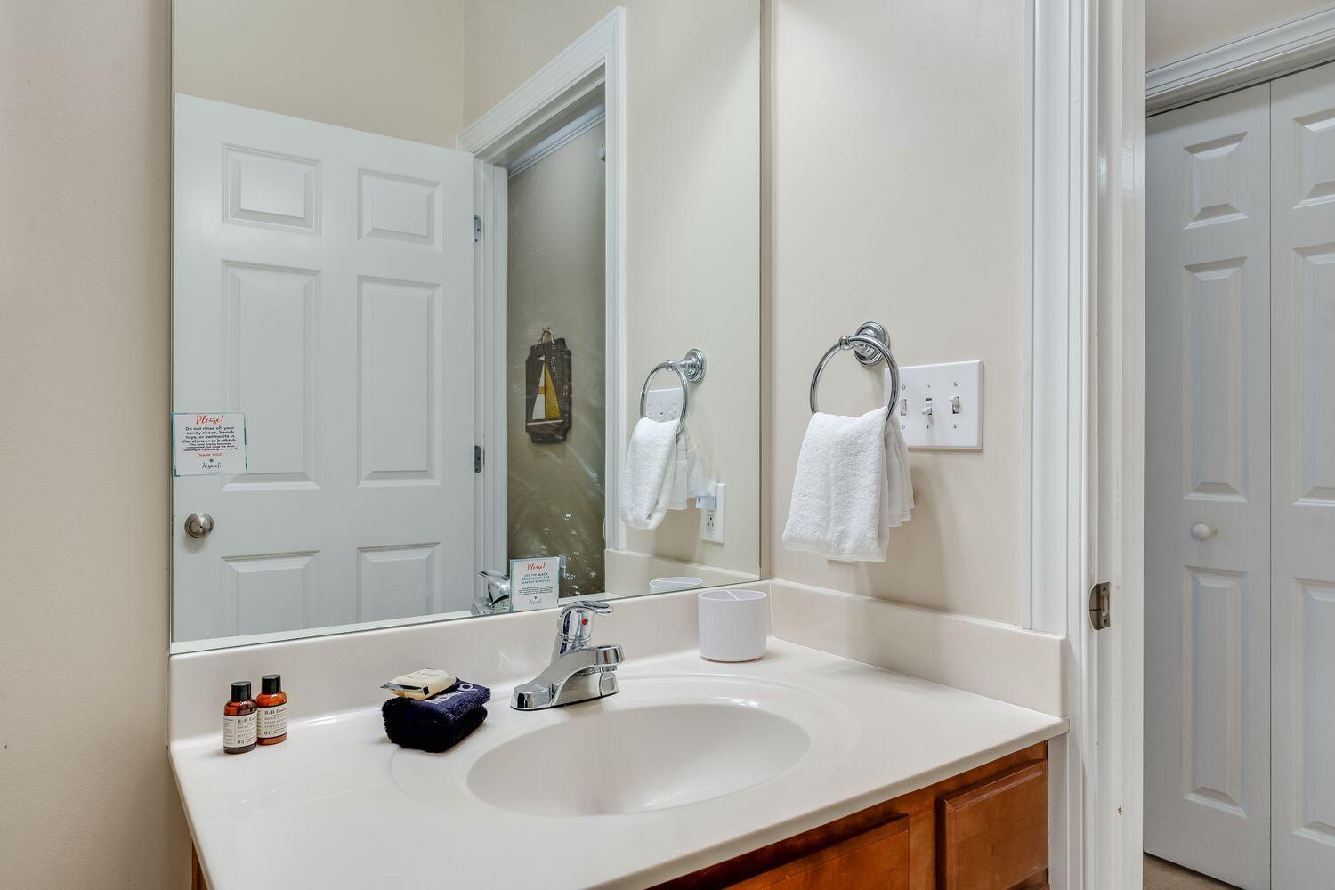 SEAGROVE HIGHLANDS - Residential Lease