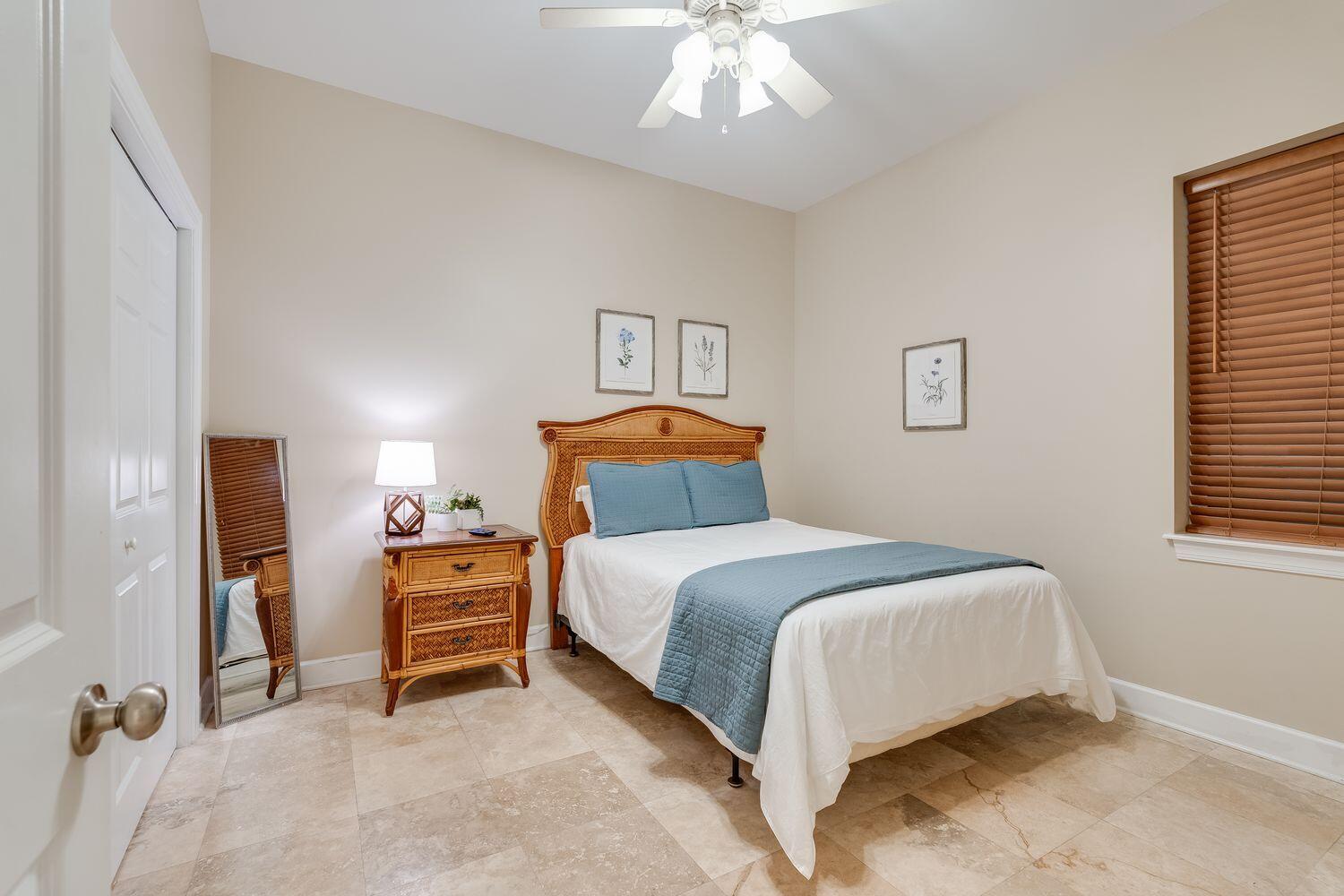 SEAGROVE HIGHLANDS - Residential Lease