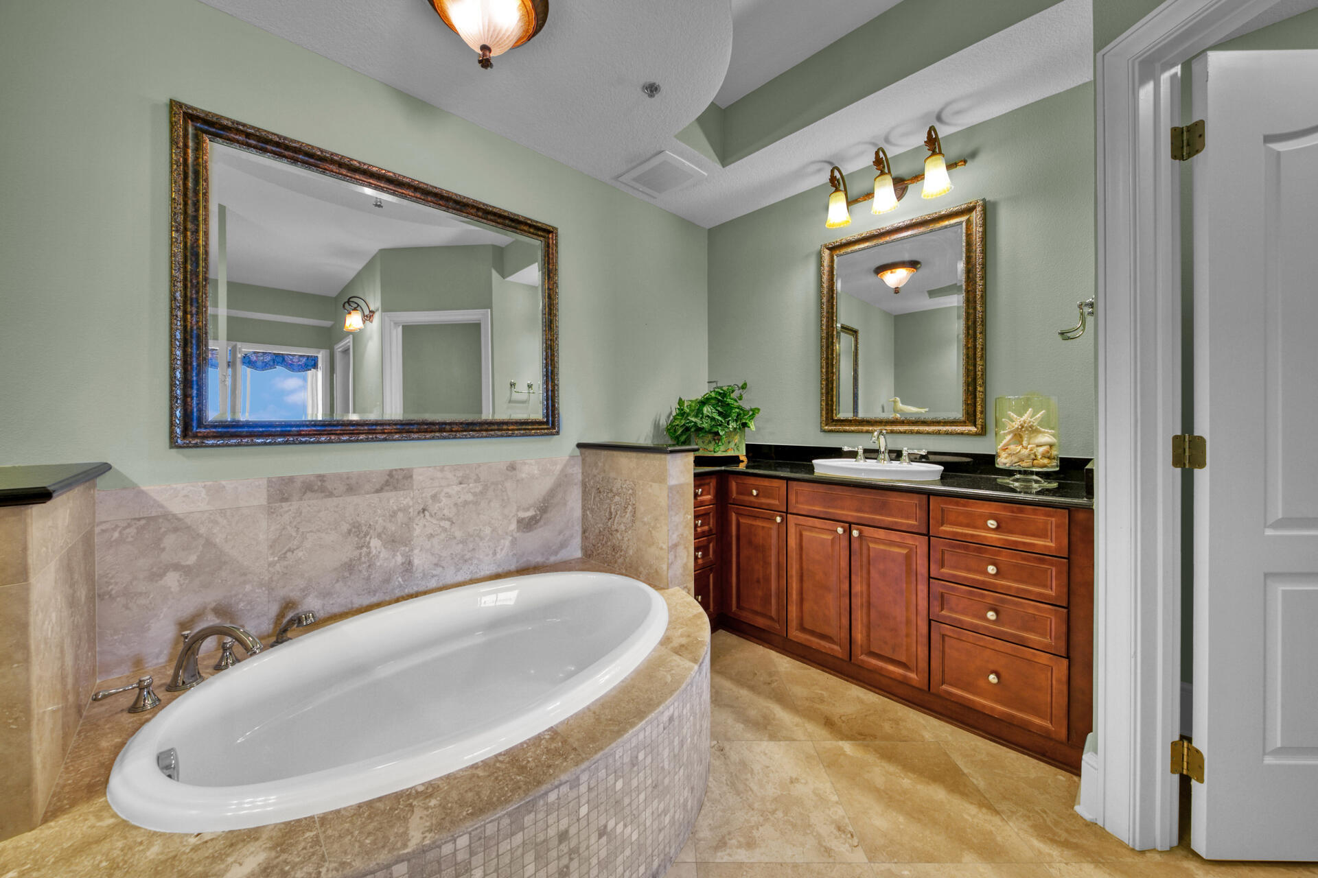 BELLA RIVA - Residential