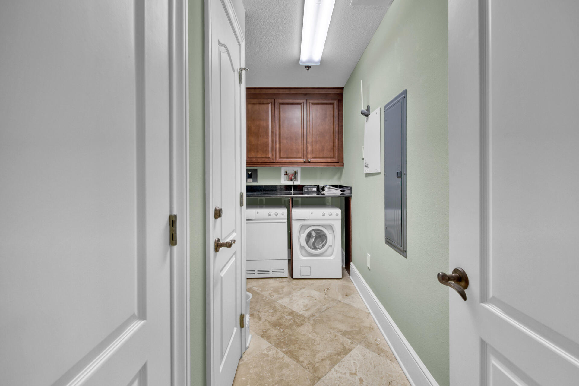 BELLA RIVA - Residential