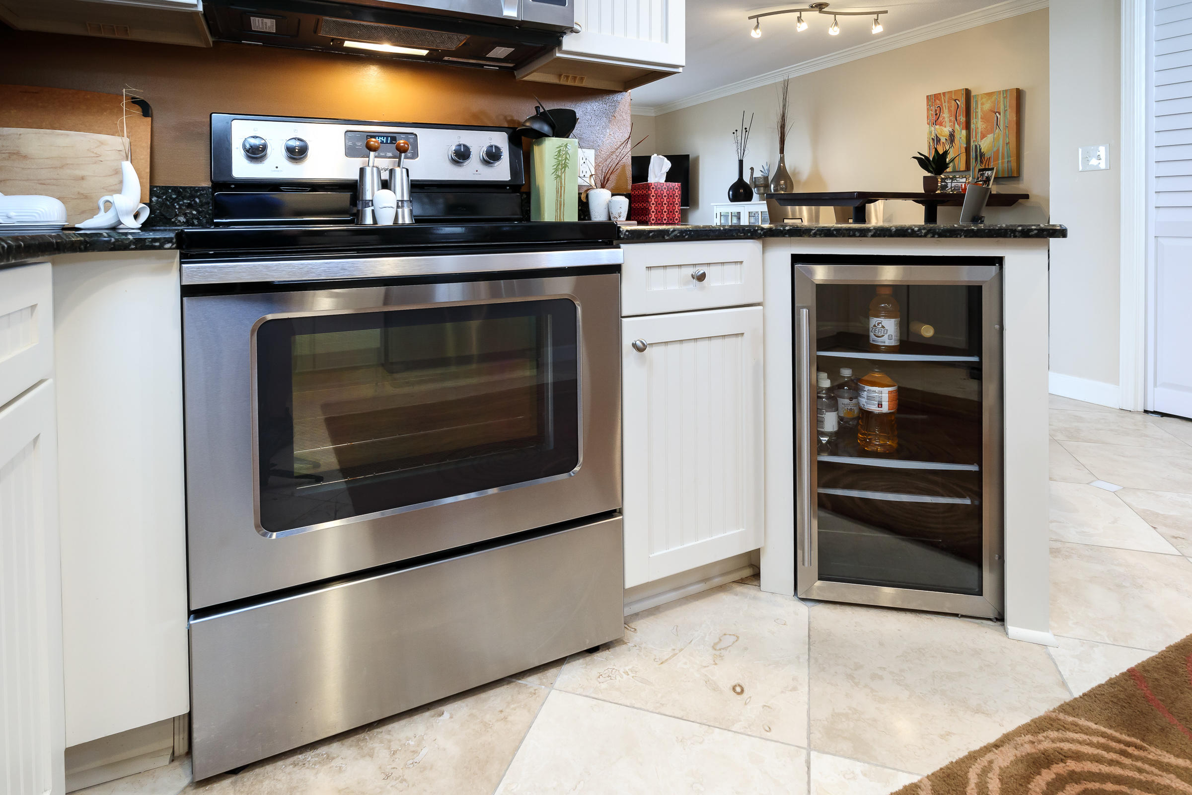 NAUTILUS CONDOMINIUM - Residential