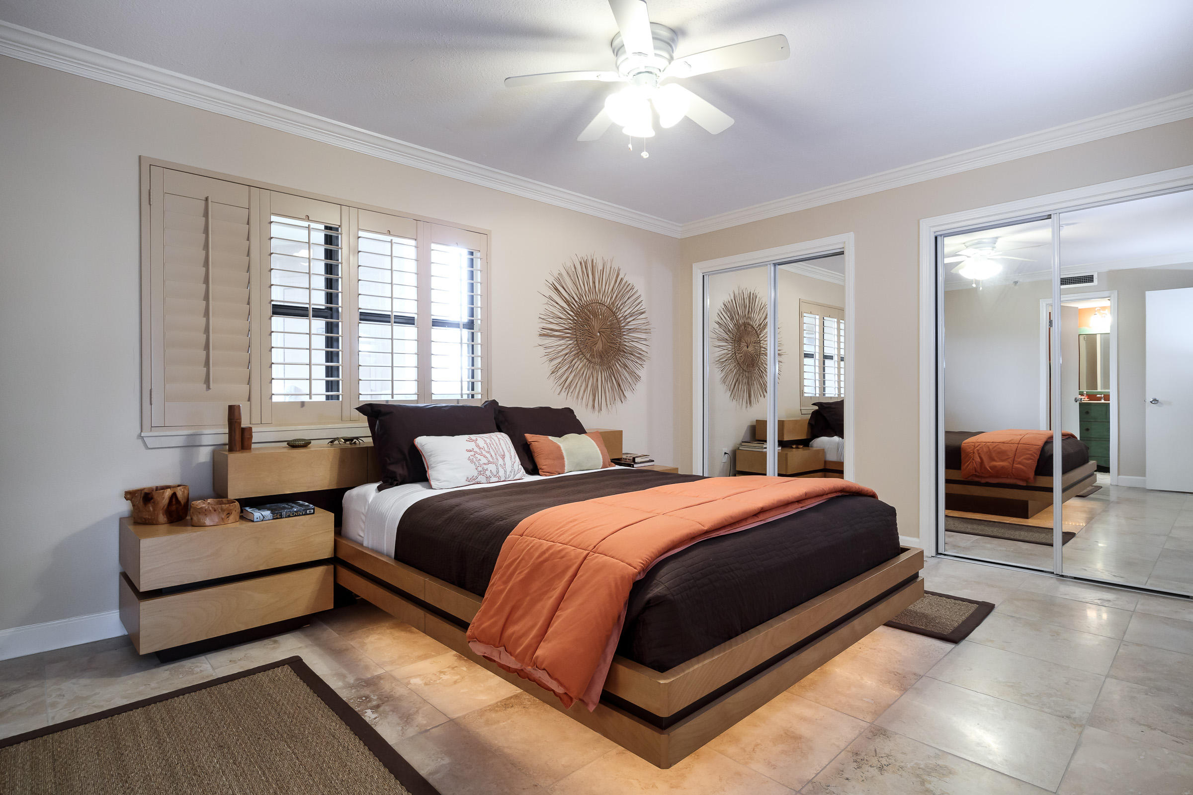 NAUTILUS CONDOMINIUM - Residential