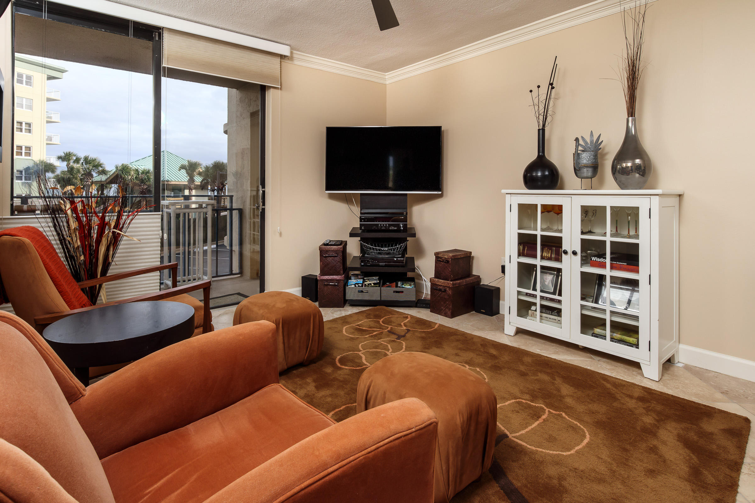 NAUTILUS CONDOMINIUM - Residential