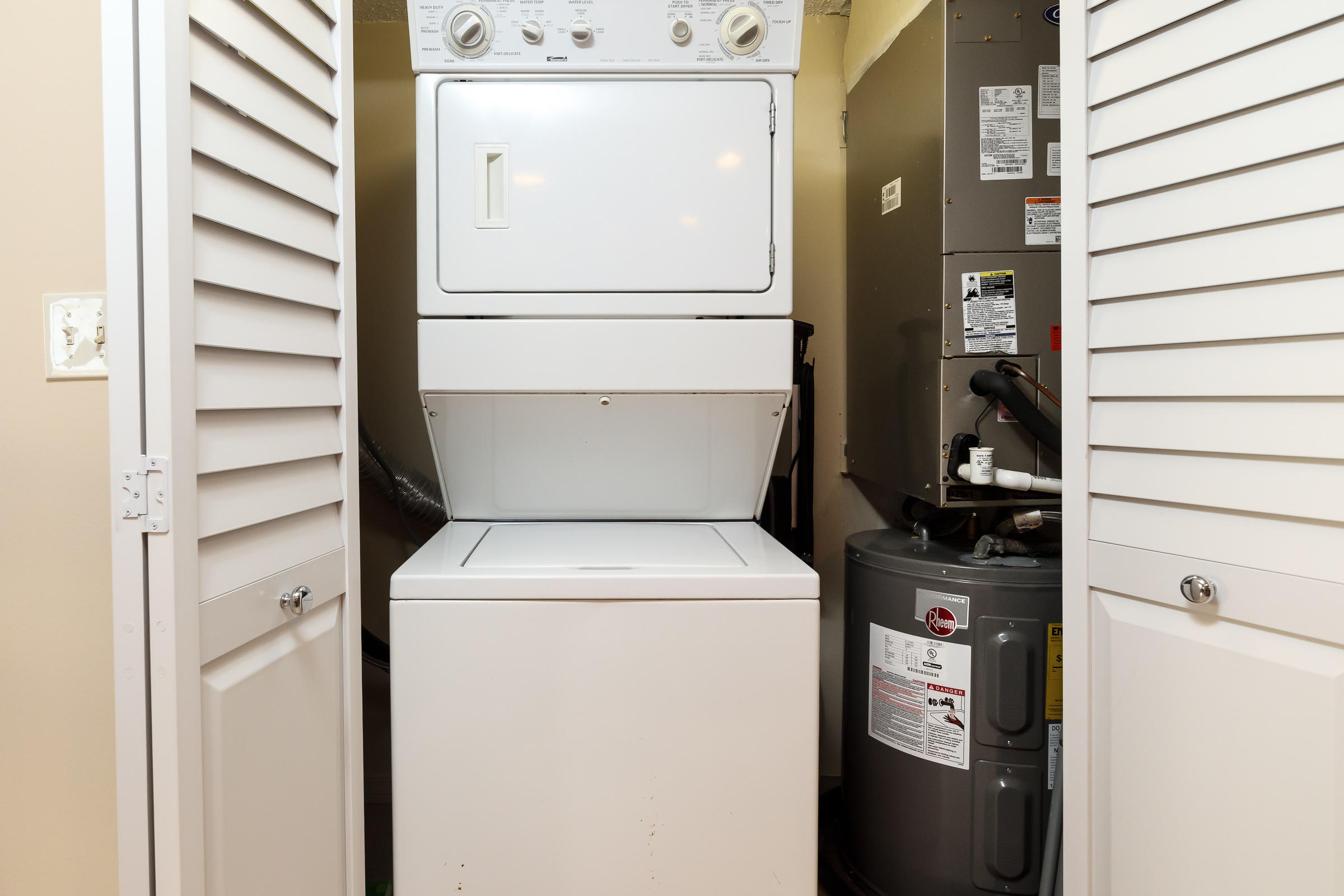 NAUTILUS CONDOMINIUM - Residential