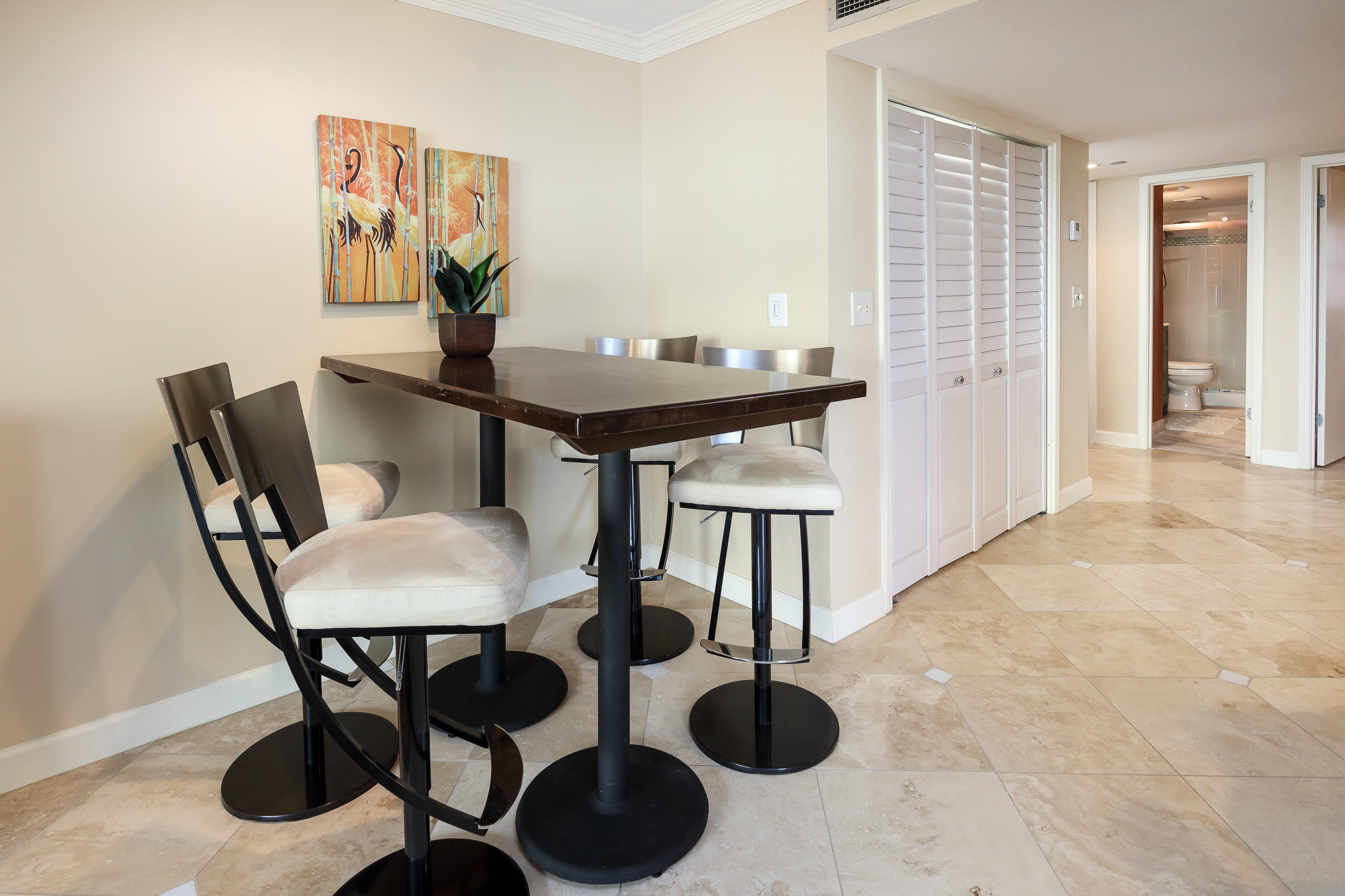 NAUTILUS CONDOMINIUM - Residential