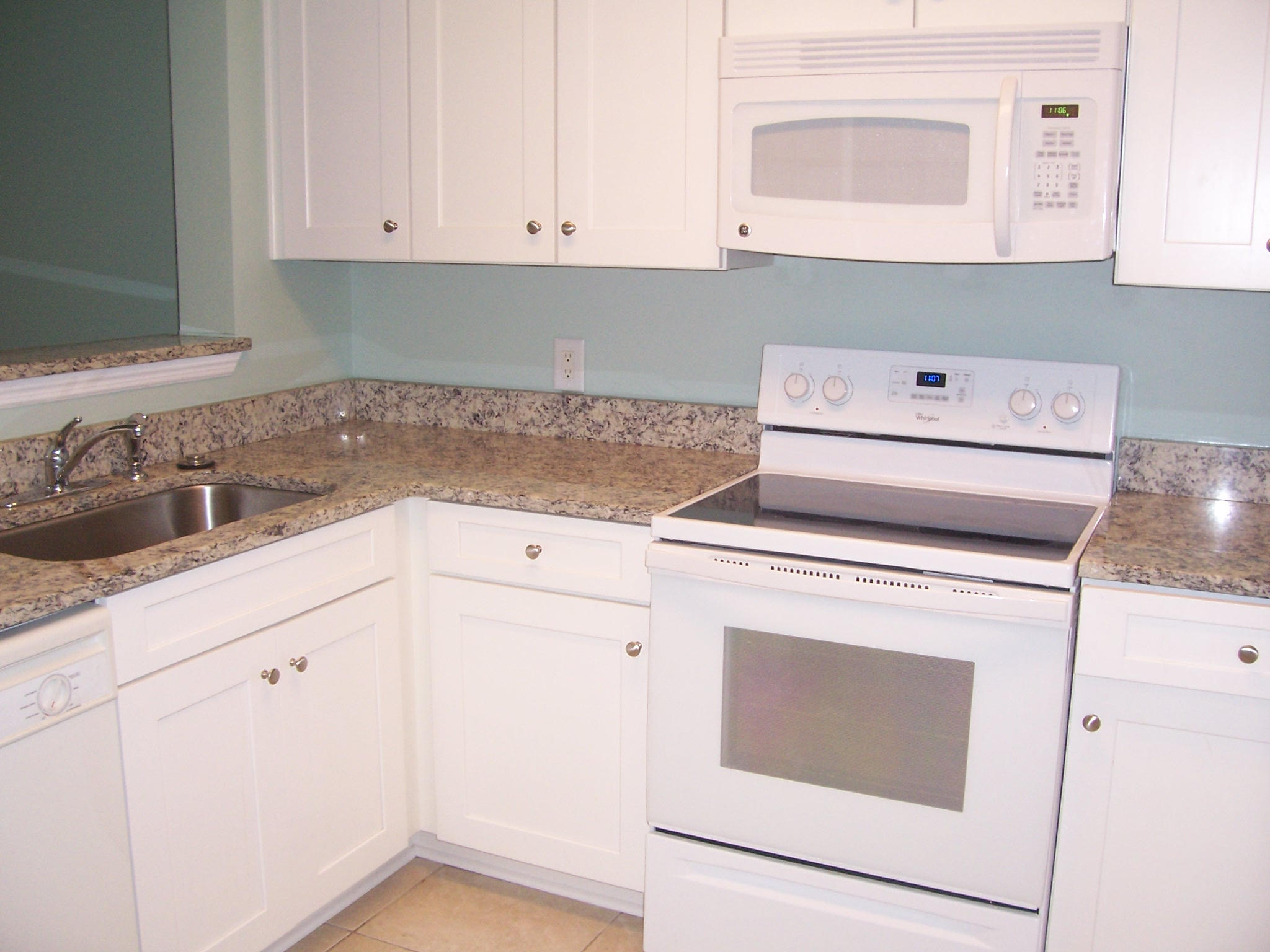 FLORIDA CLUB CONDOMINIUMS - Residential Lease