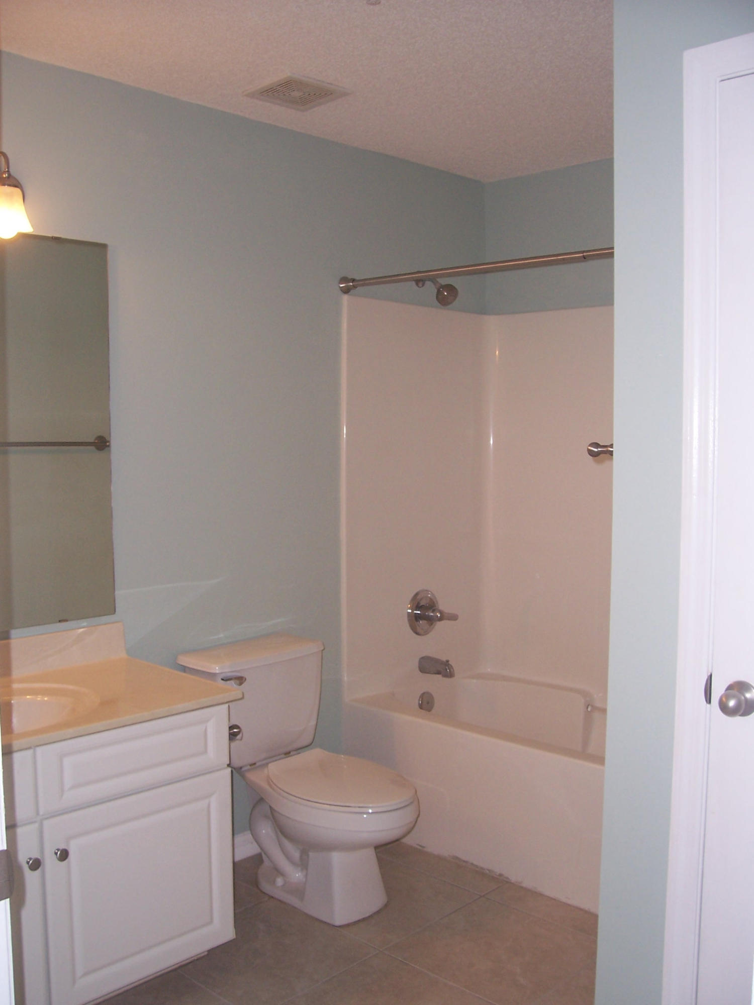 FLORIDA CLUB CONDOMINIUMS - Residential Lease