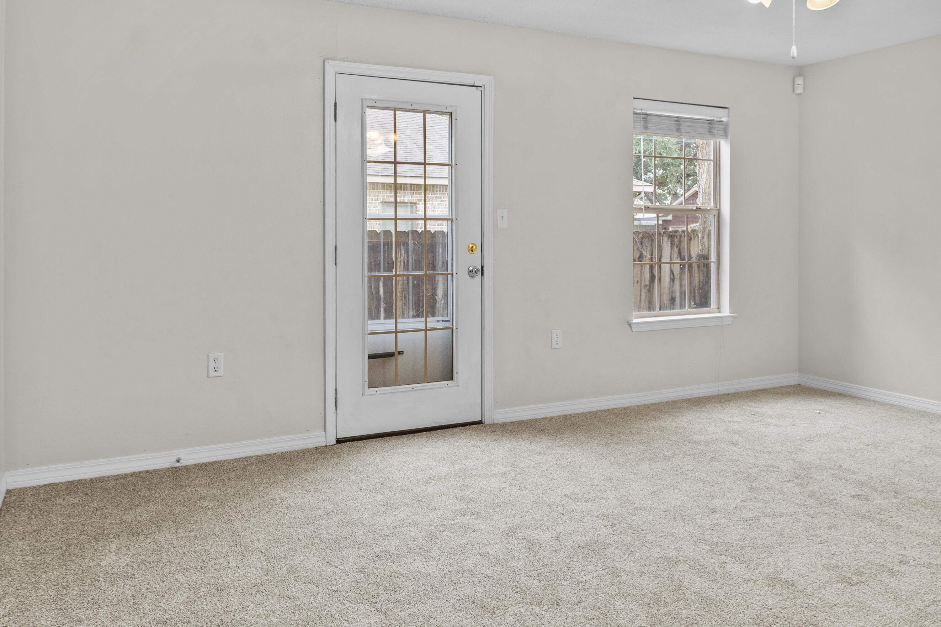 OAK PARK TOWNHOMES - Residential