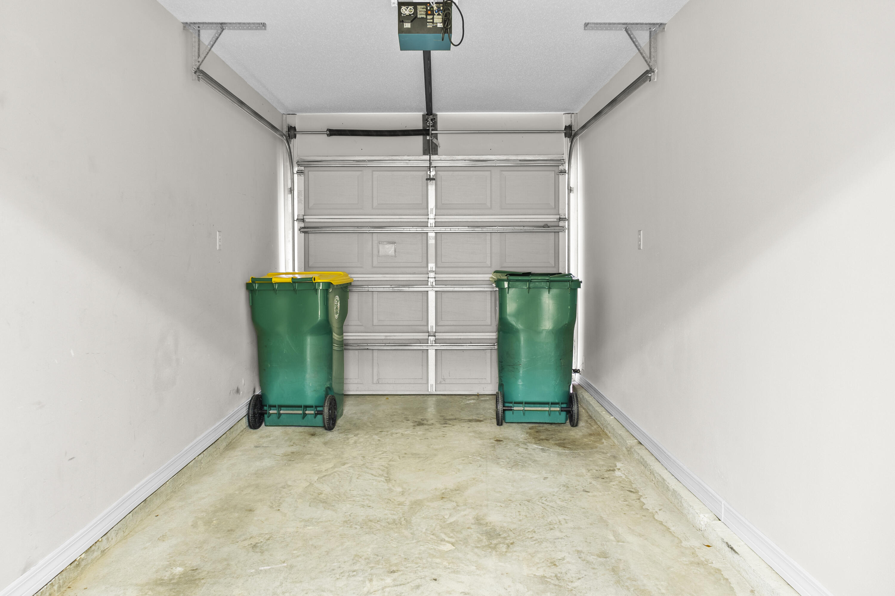 OAK PARK TOWNHOMES - Residential