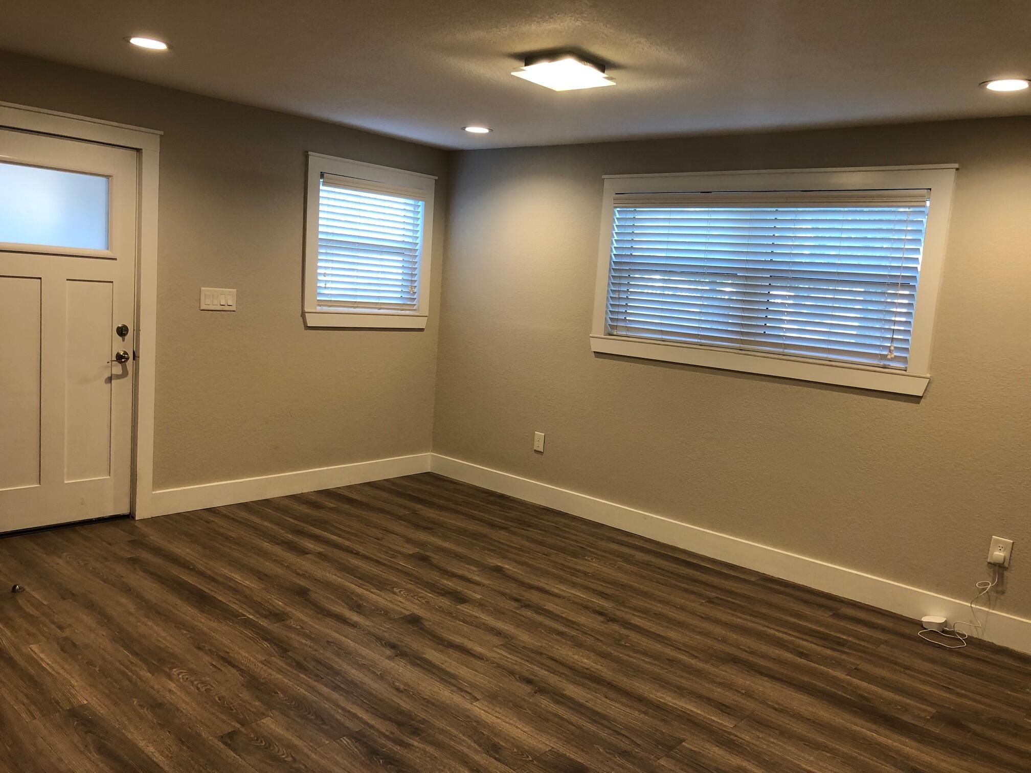 SEABREEZE - Residential Lease