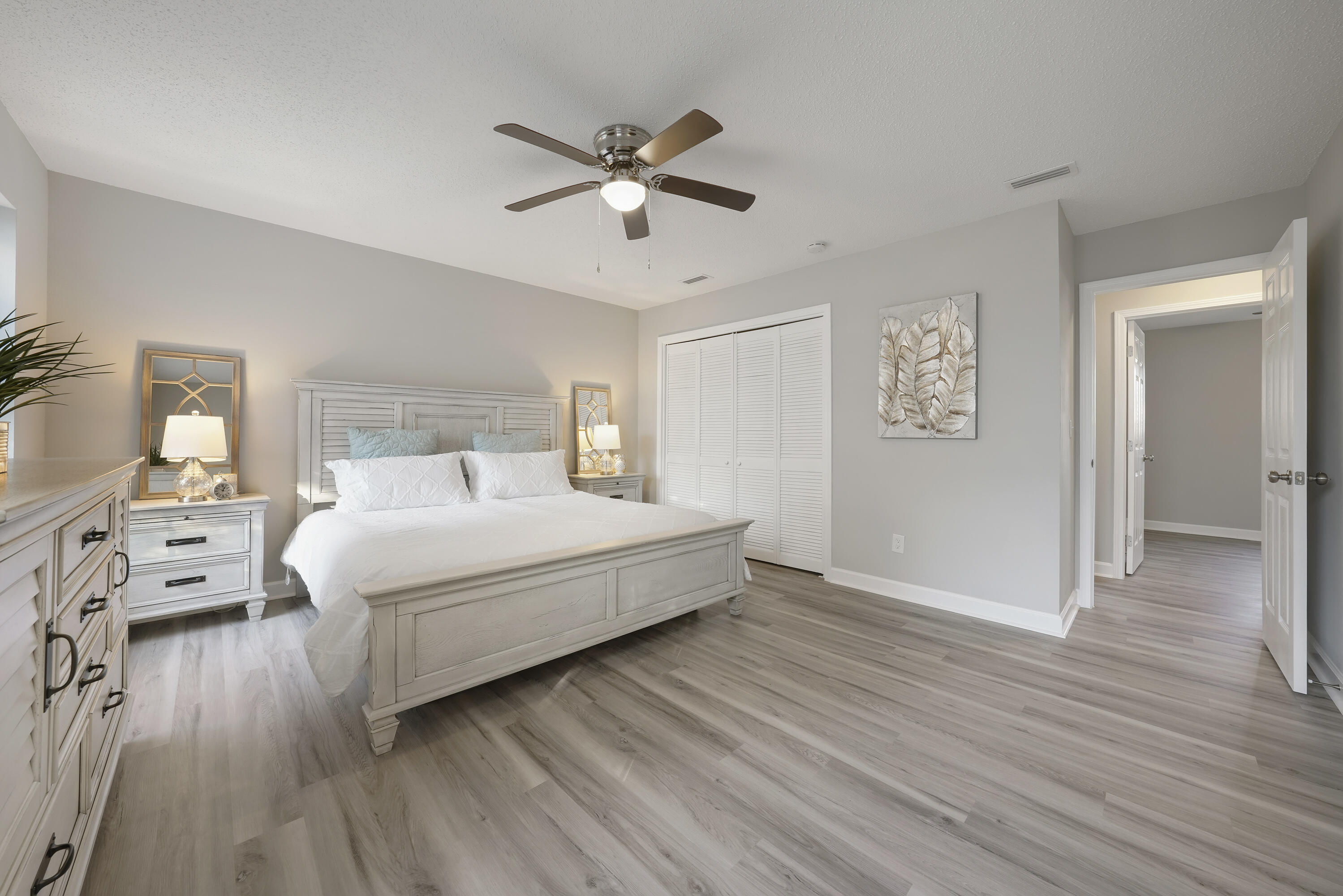 CHATEAU PRES DE LA MER - Residential