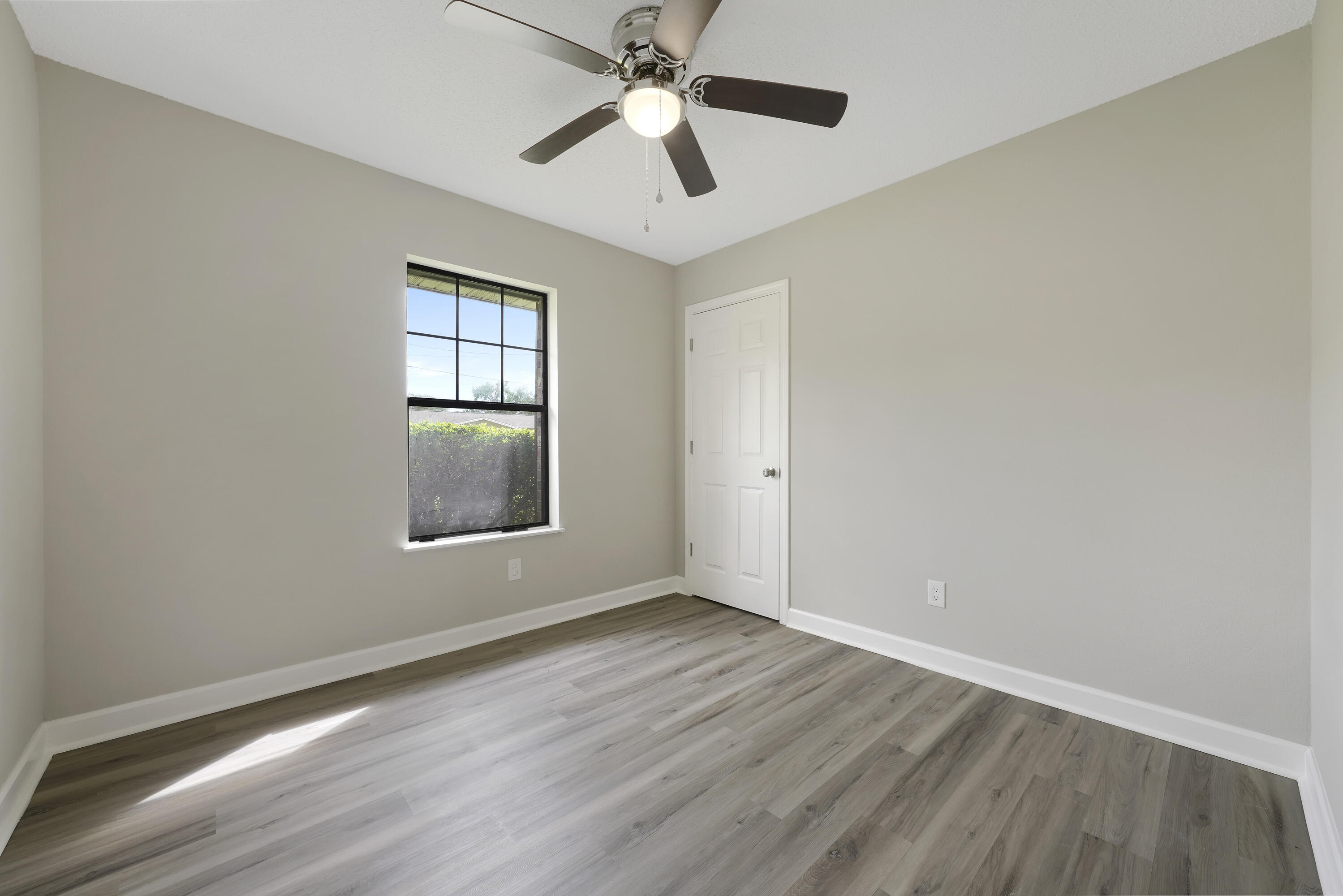 CHATEAU PRES DE LA MER - Residential