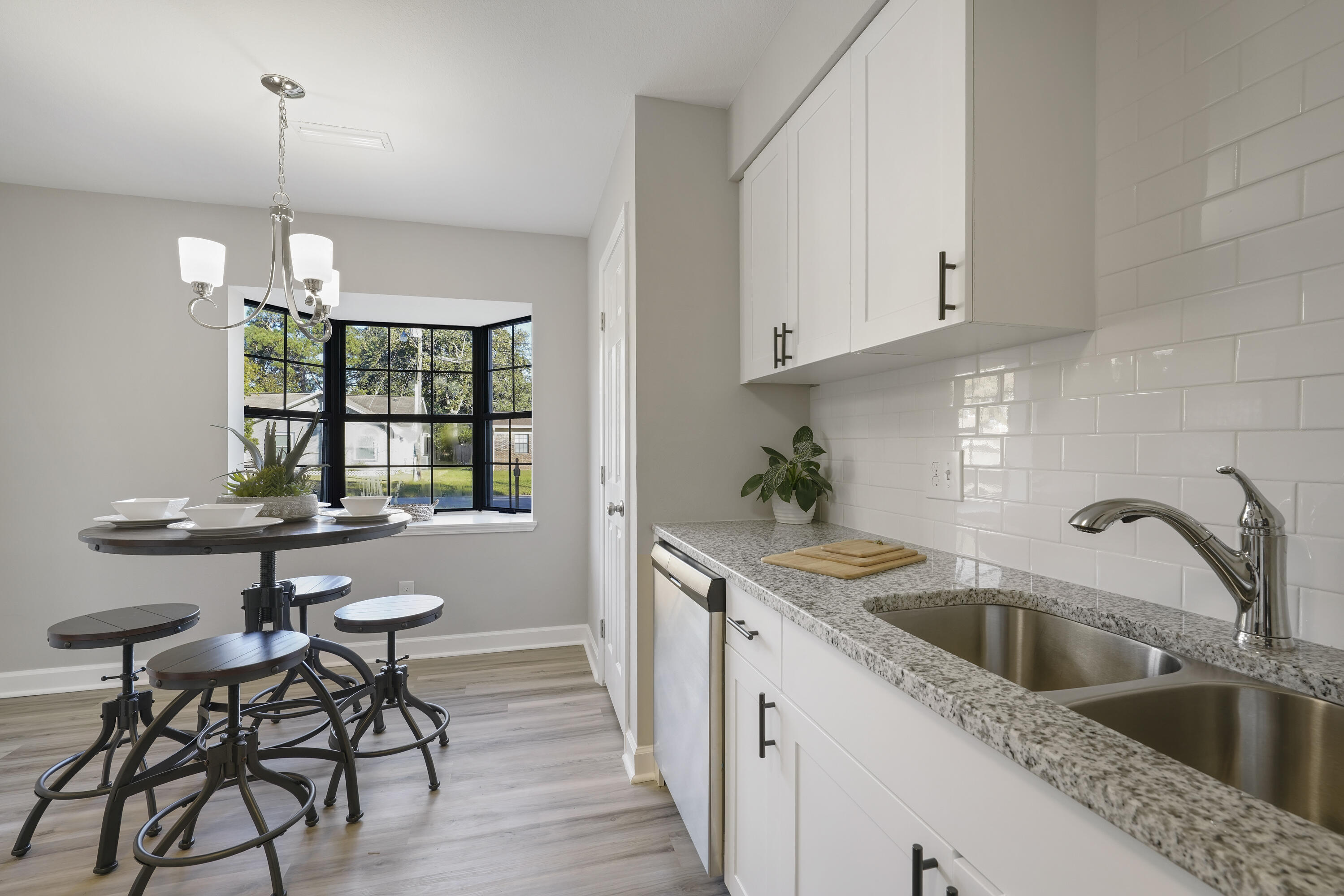 CHATEAU PRES DE LA MER - Residential