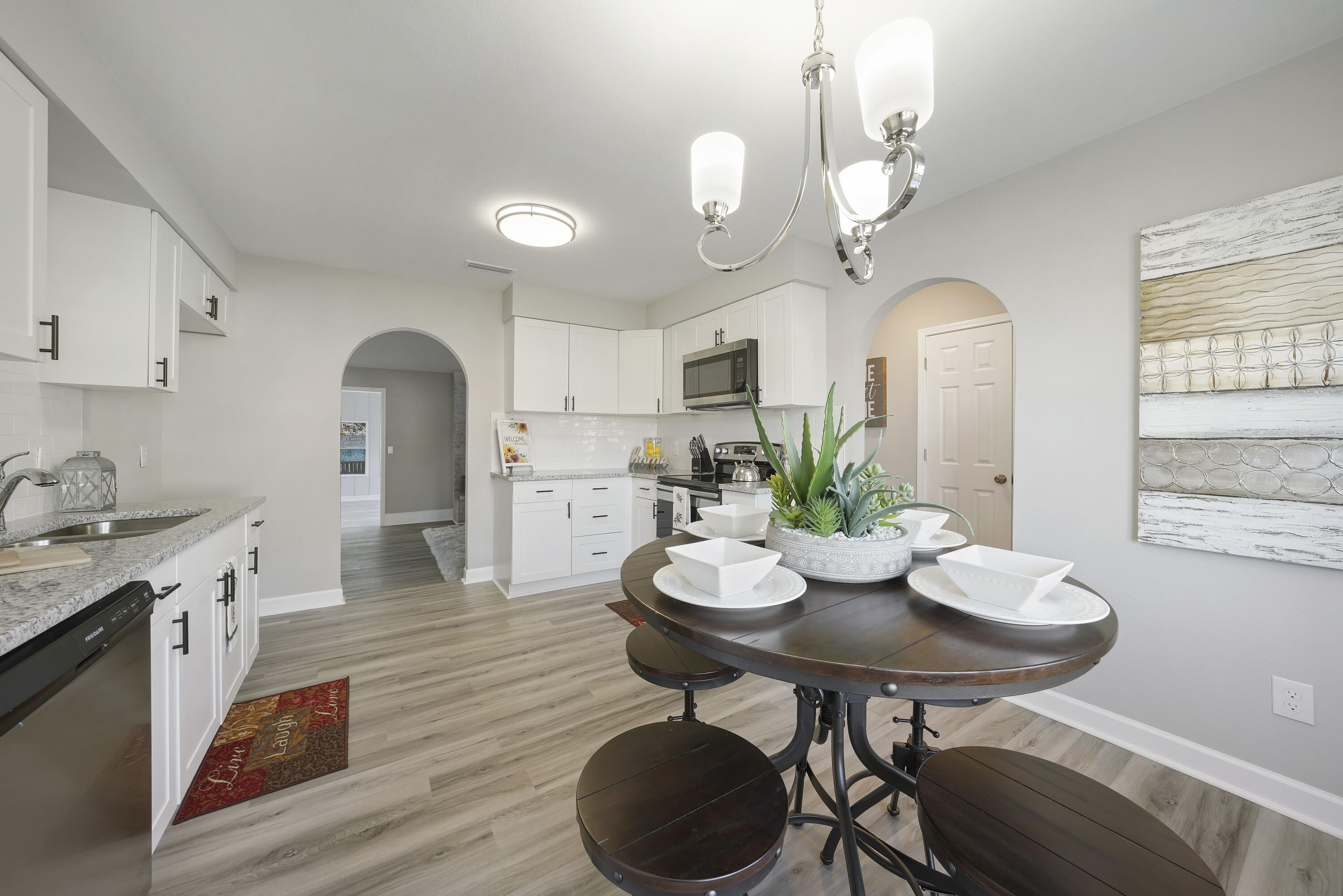 CHATEAU PRES DE LA MER - Residential