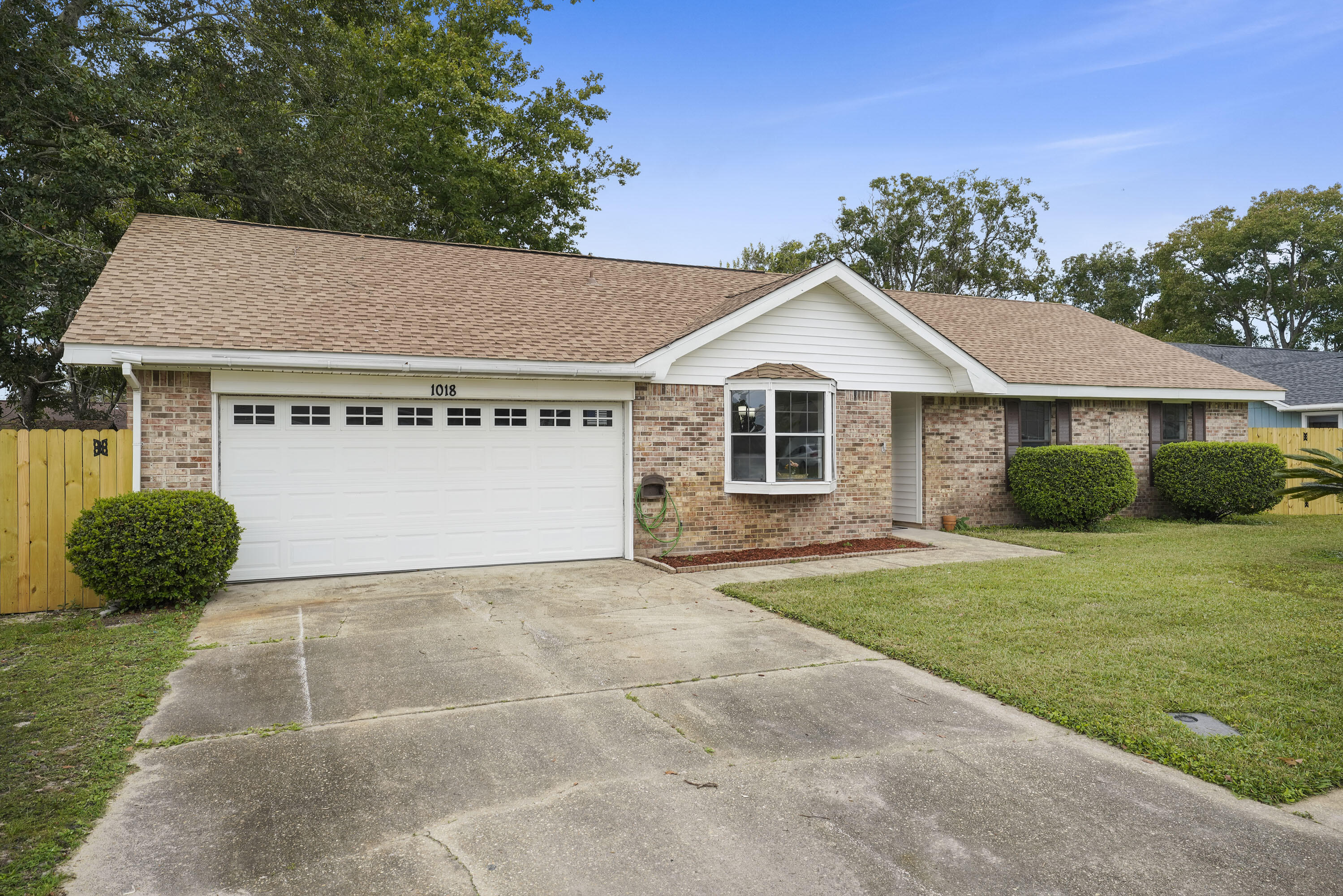 CHATEAU PRES DE LA MER - Residential