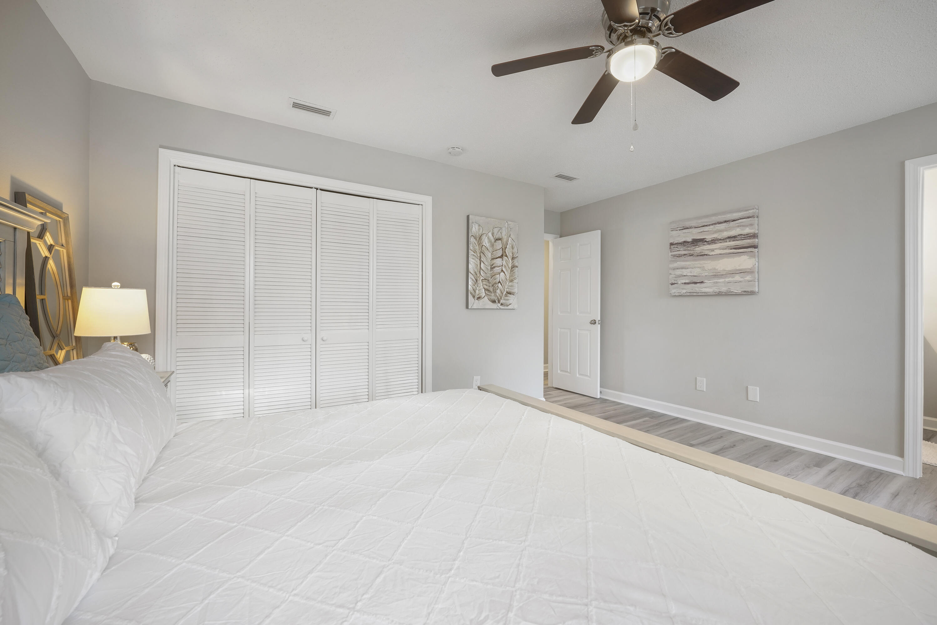 CHATEAU PRES DE LA MER - Residential