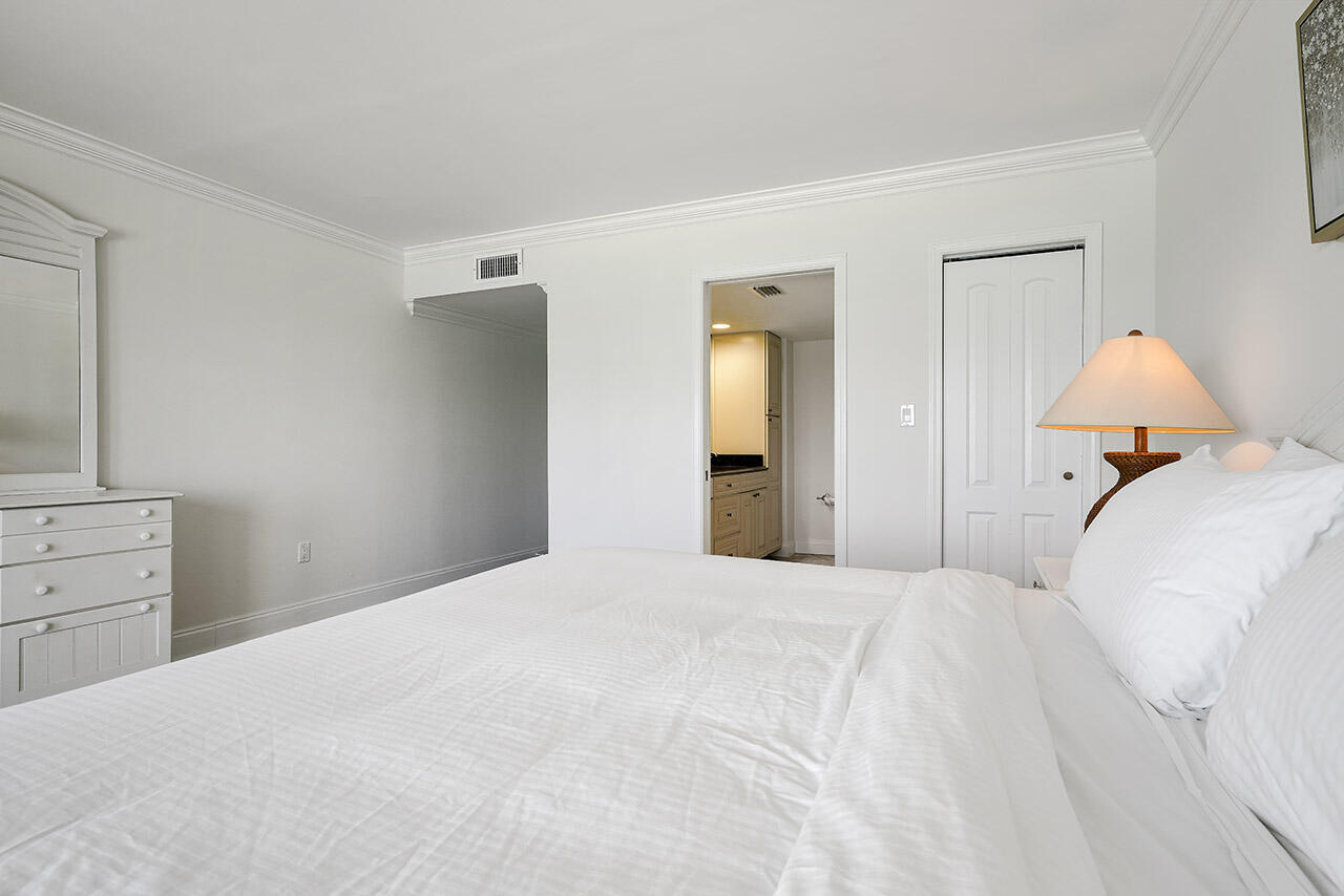 BREAKERS EAST CONDO - Residential