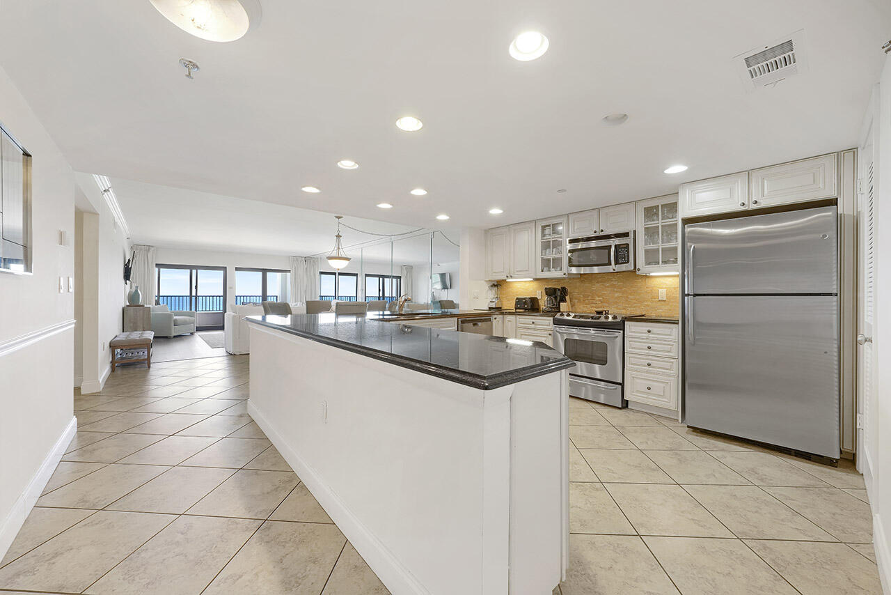 BREAKERS EAST CONDO - Residential