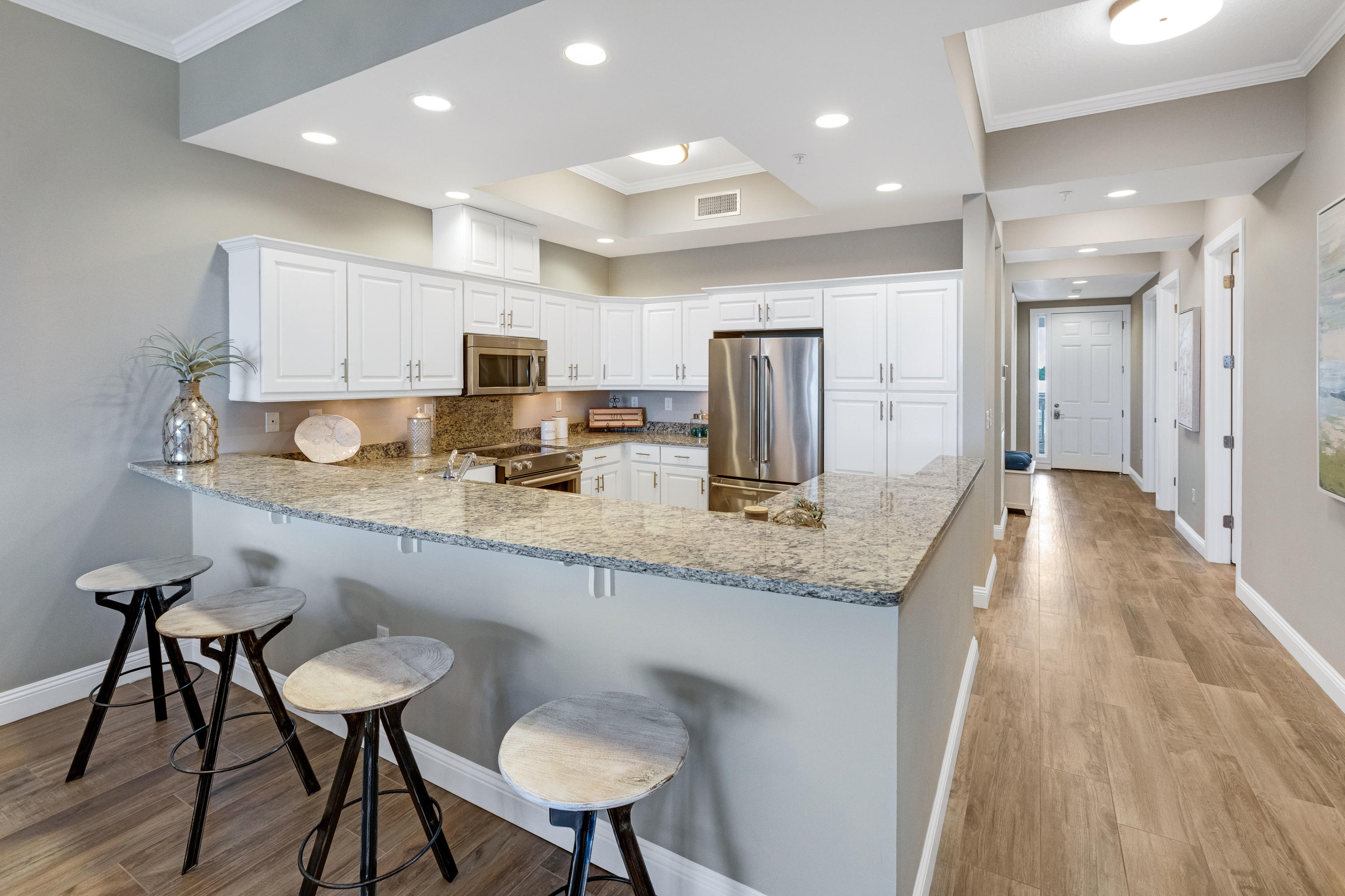 ALEXANDER AT PALM COURT - Residential