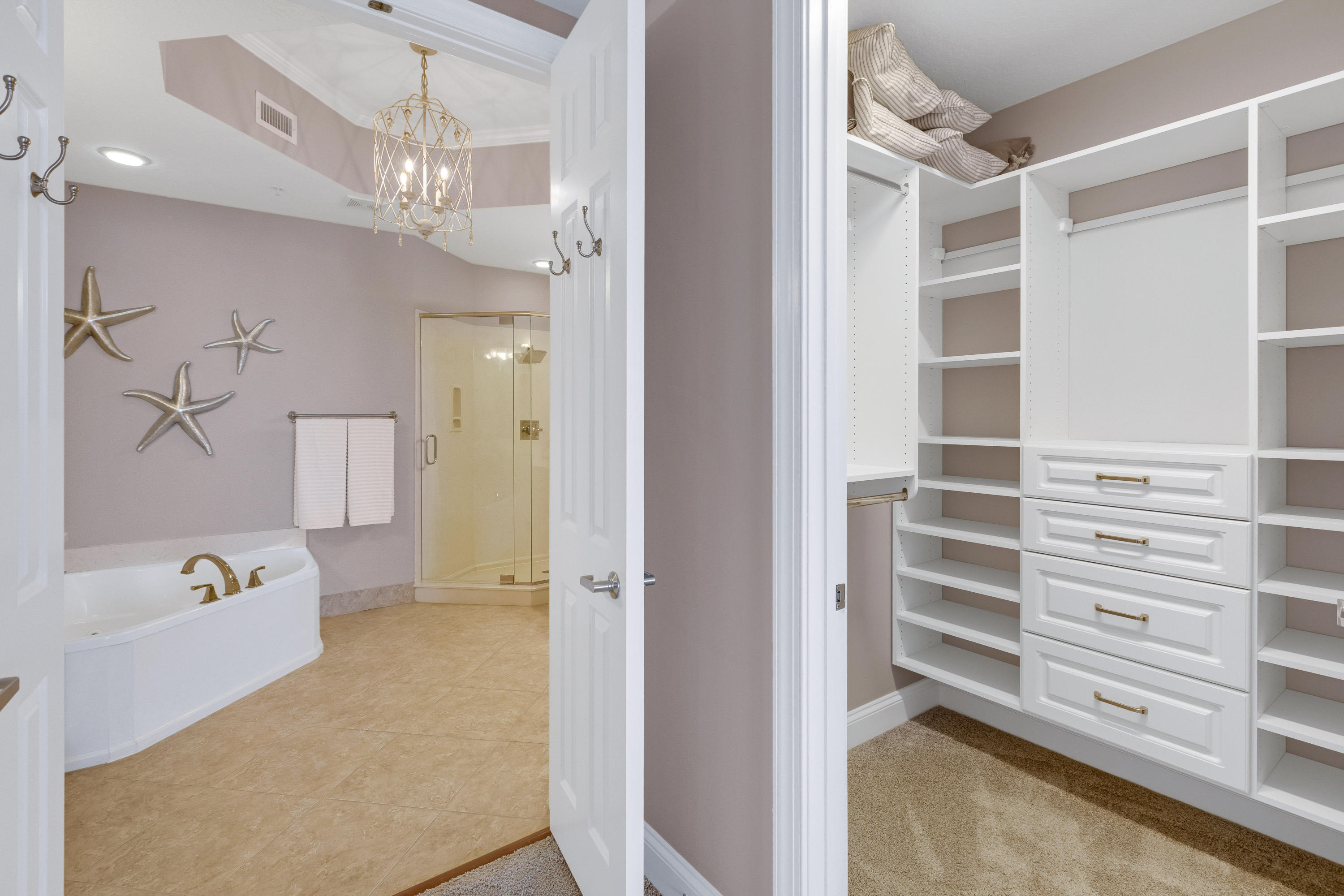 ALEXANDER AT PALM COURT - Residential