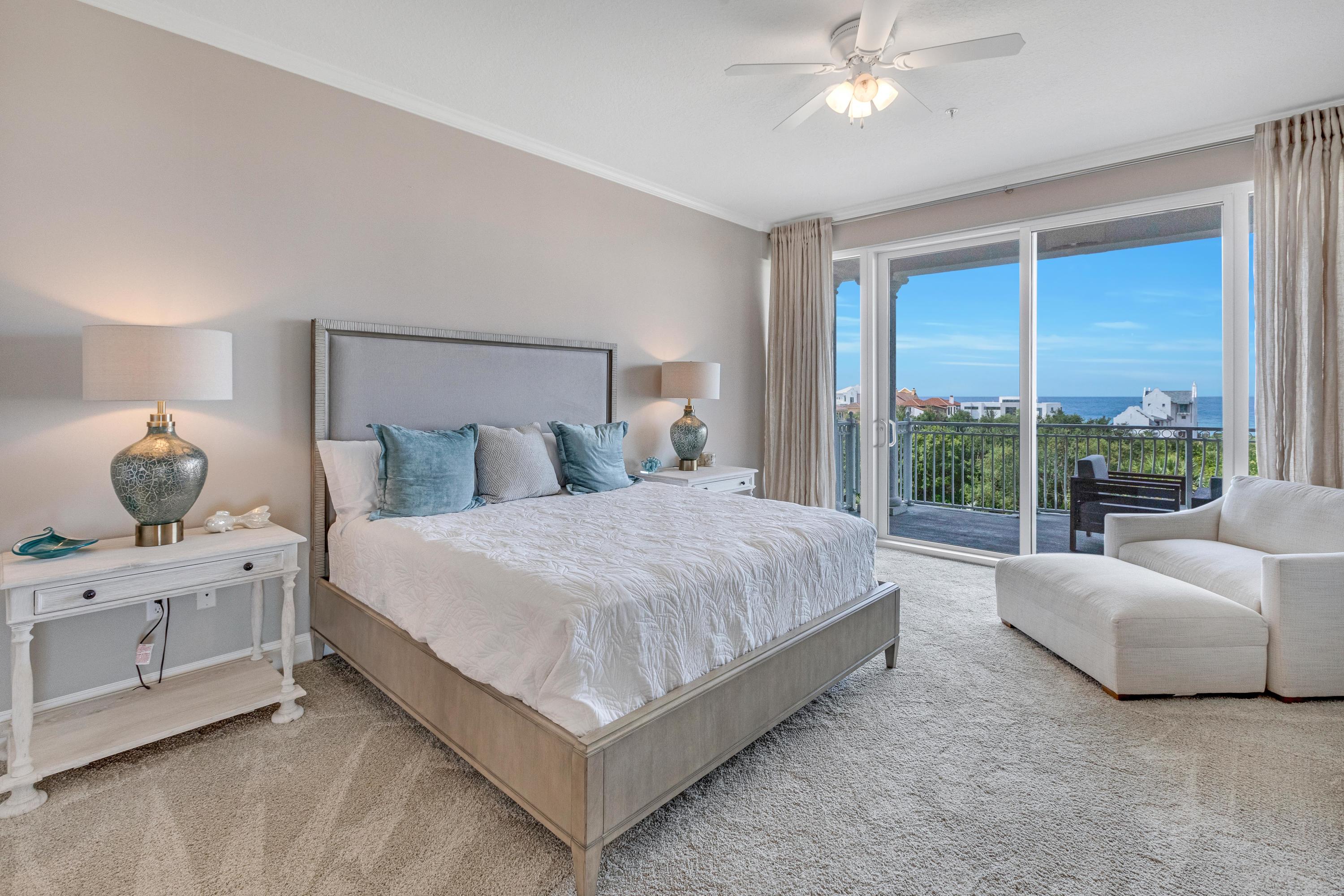 ALEXANDER AT PALM COURT - Residential