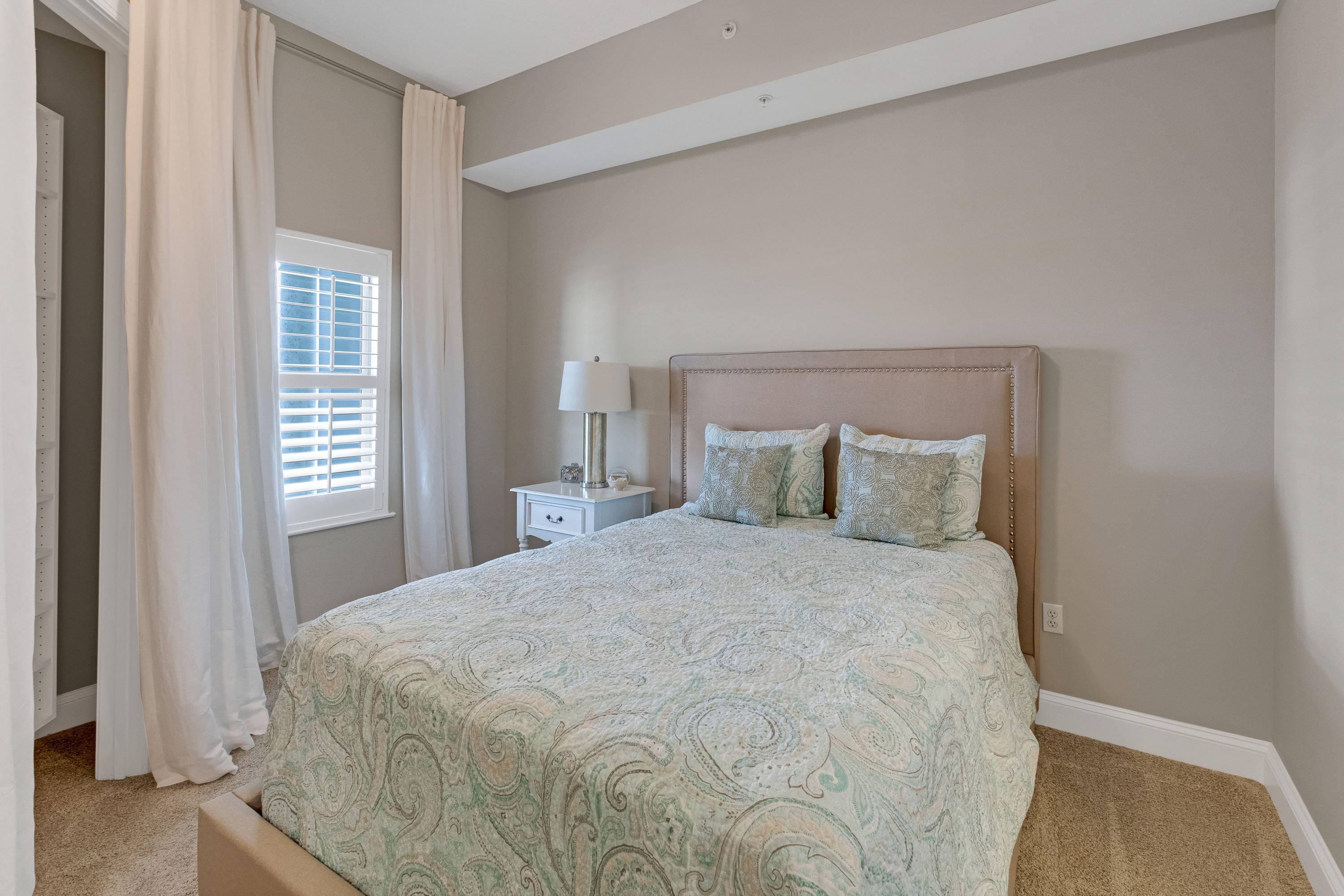 ALEXANDER AT PALM COURT - Residential