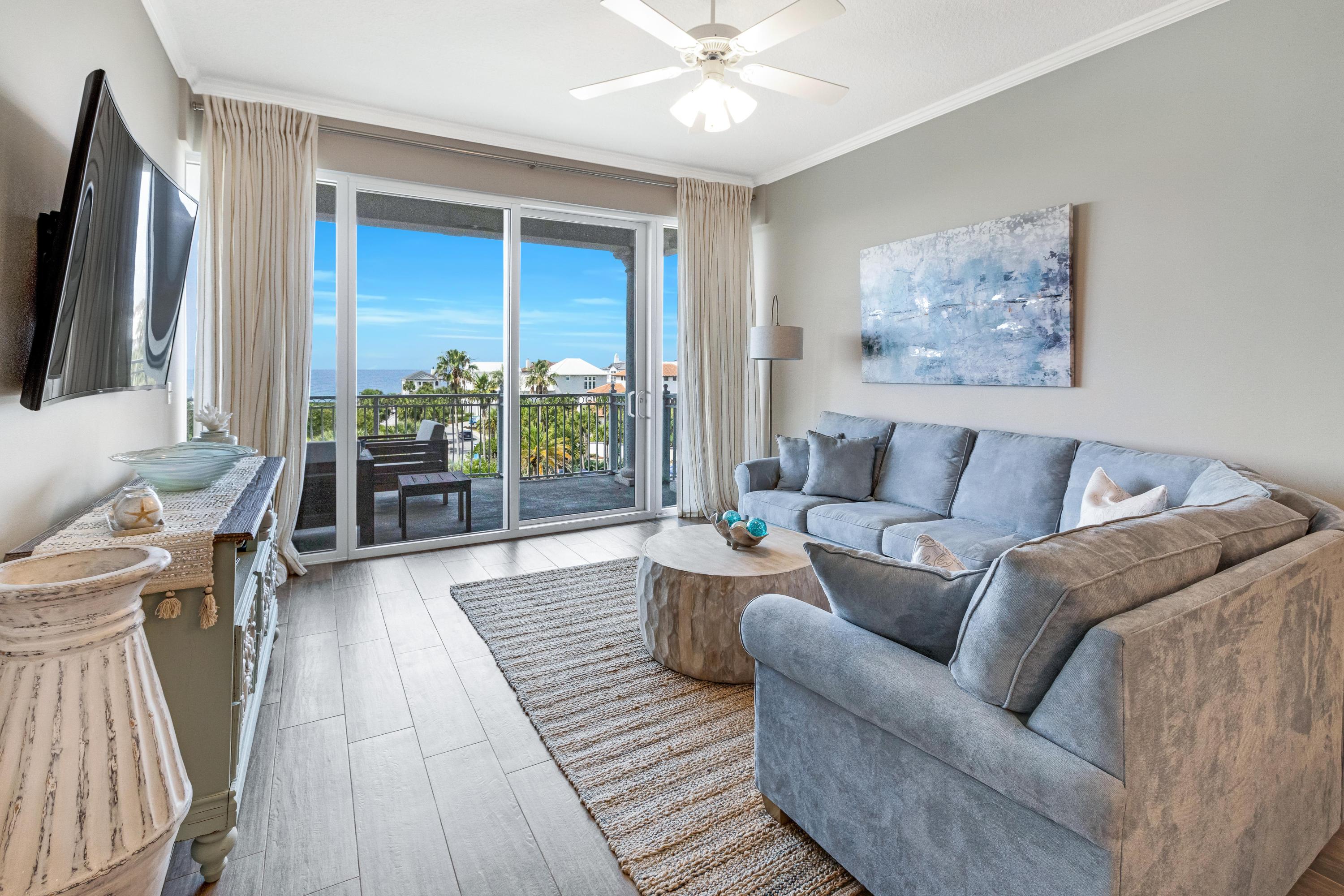 ALEXANDER AT PALM COURT - Residential