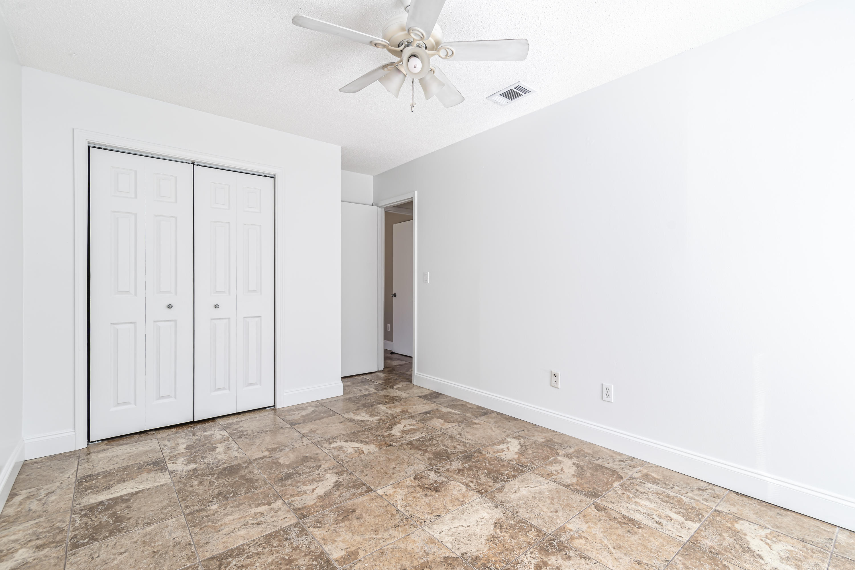 HIDDEN TRAILS PH 1 - Residential