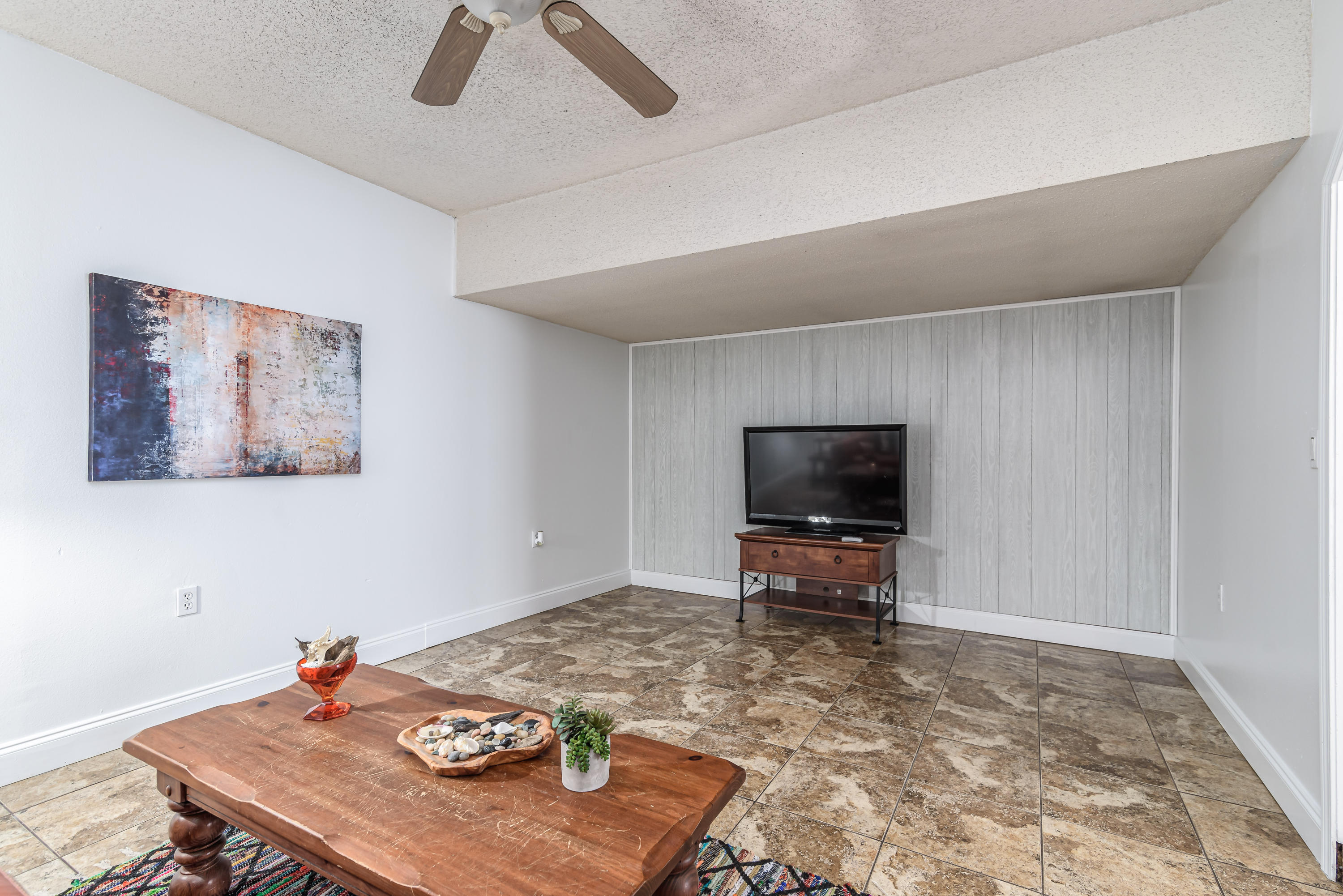 HIDDEN TRAILS PH 1 - Residential