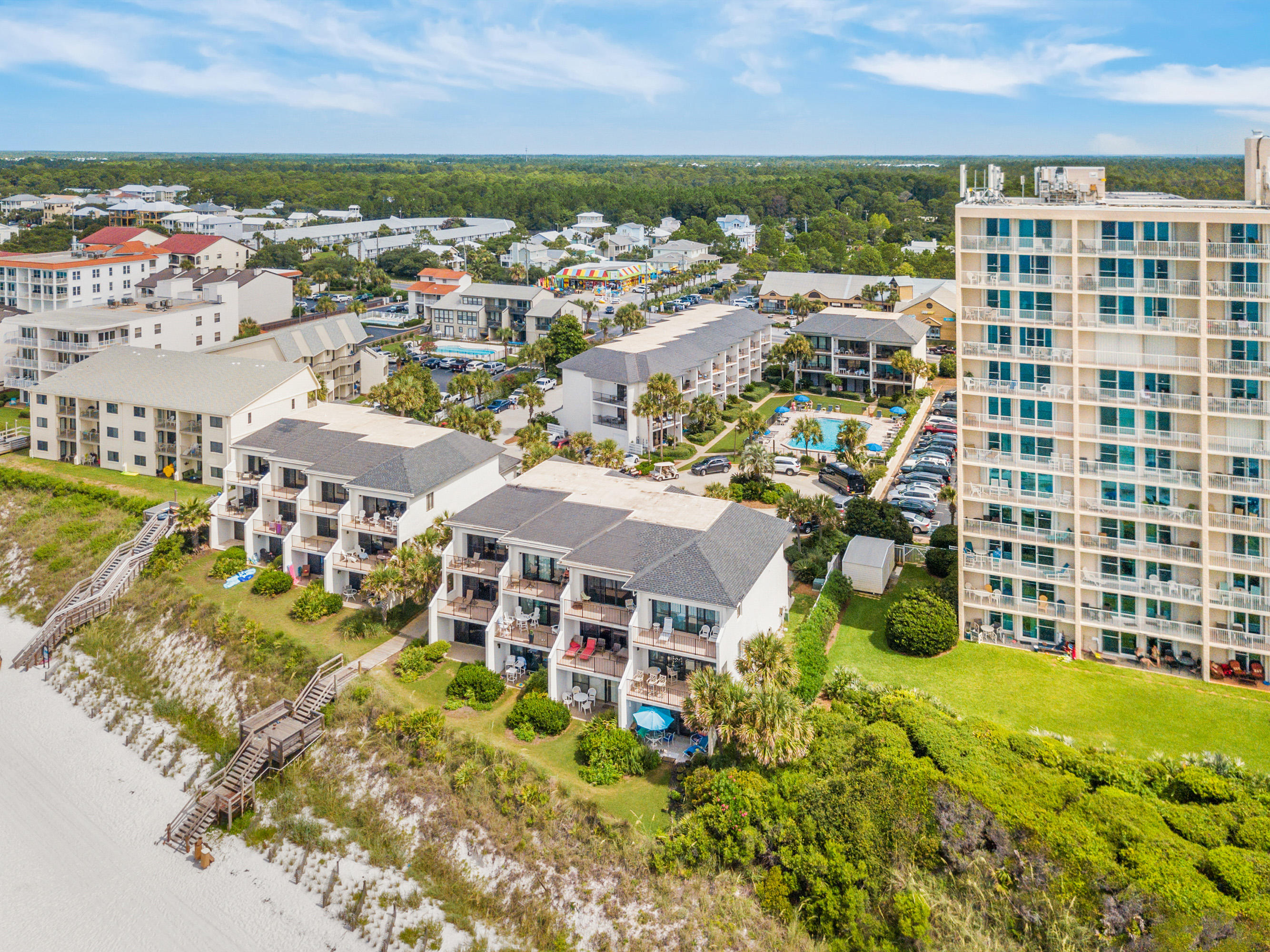 EMERALD HILL CONDO PH 3 - Residential