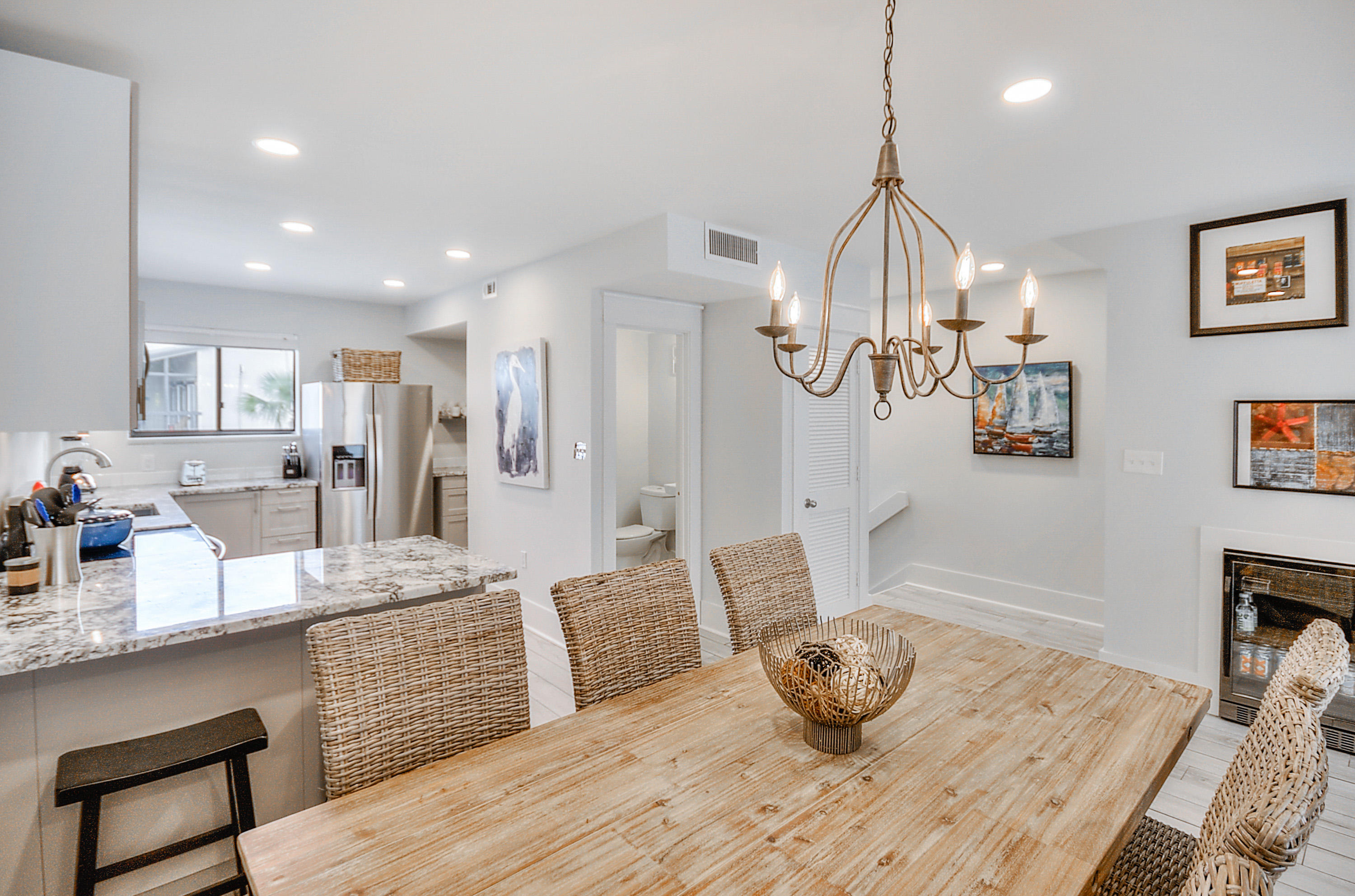 EMERALD HILL CONDO PH 3 - Residential