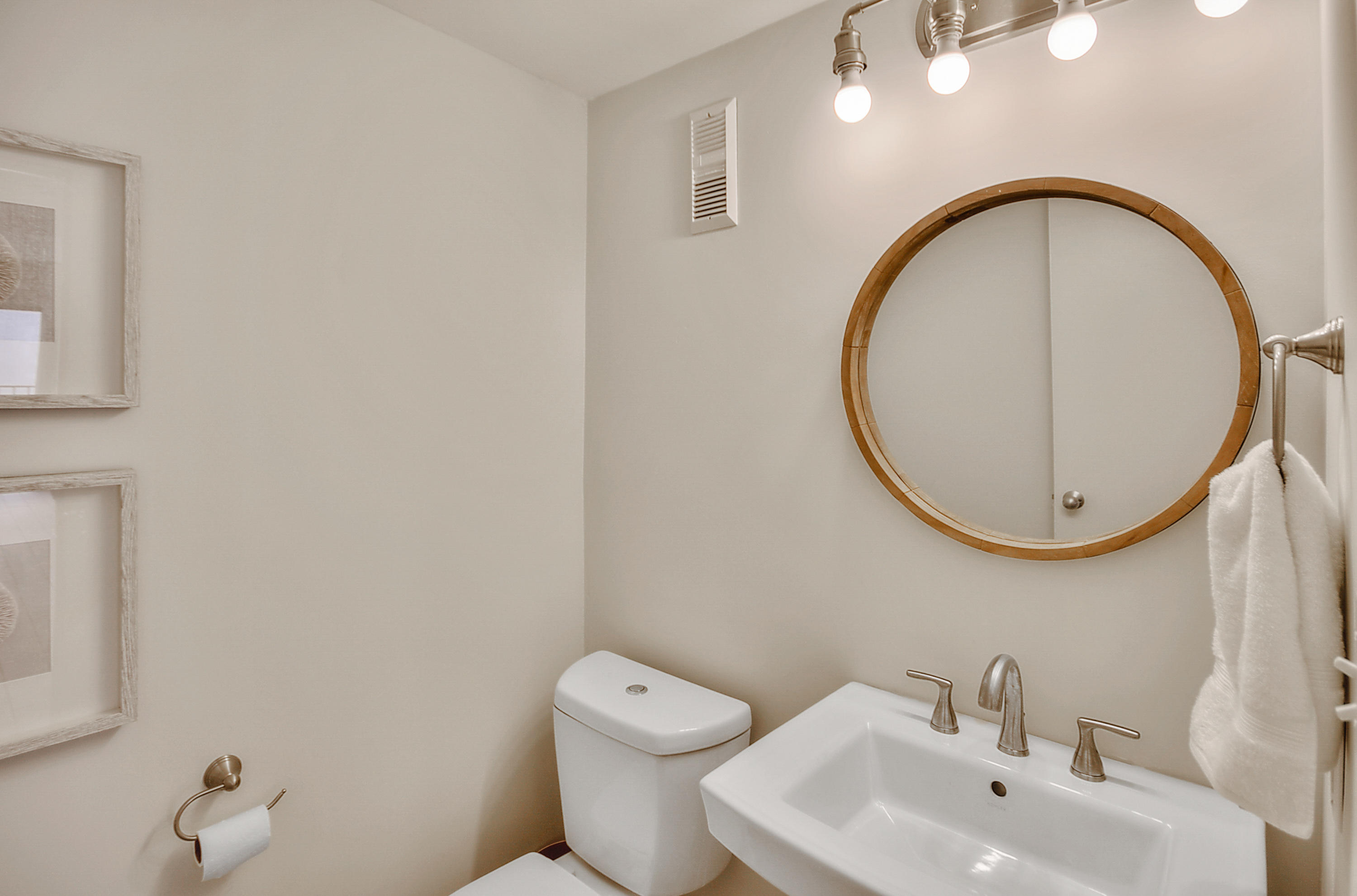 EMERALD HILL CONDO PH 3 - Residential