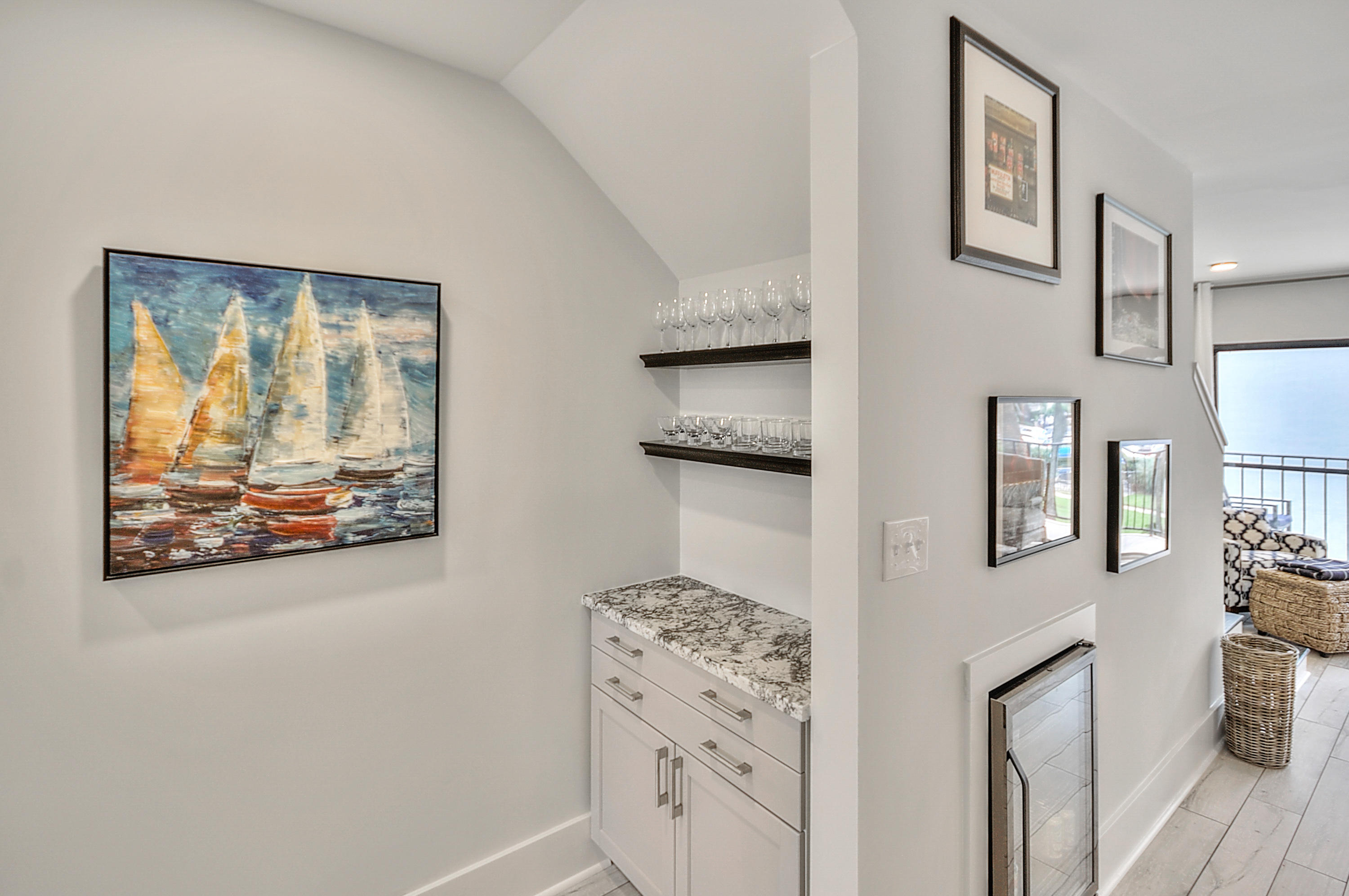 EMERALD HILL CONDO PH 3 - Residential