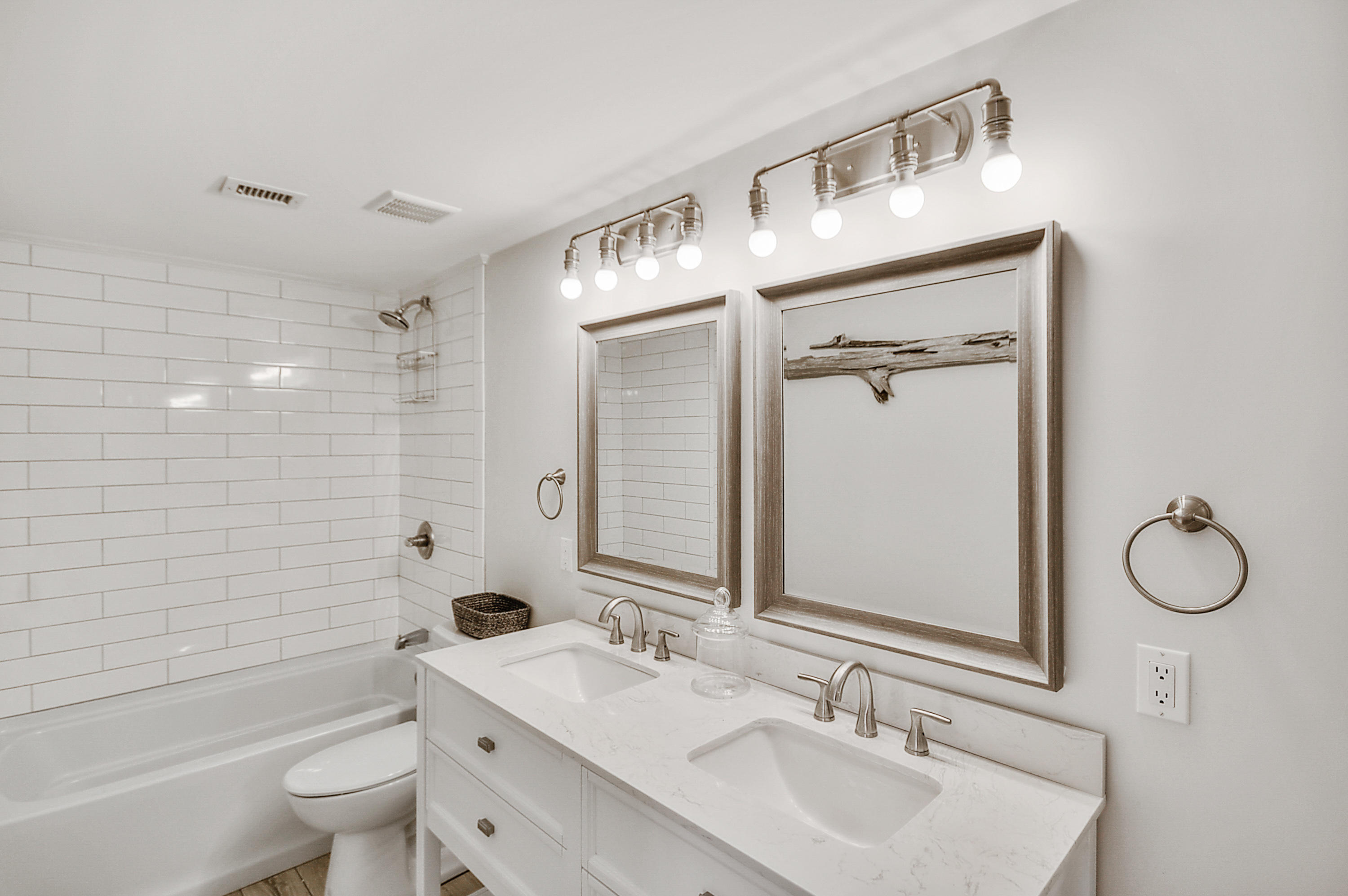 EMERALD HILL CONDO PH 3 - Residential