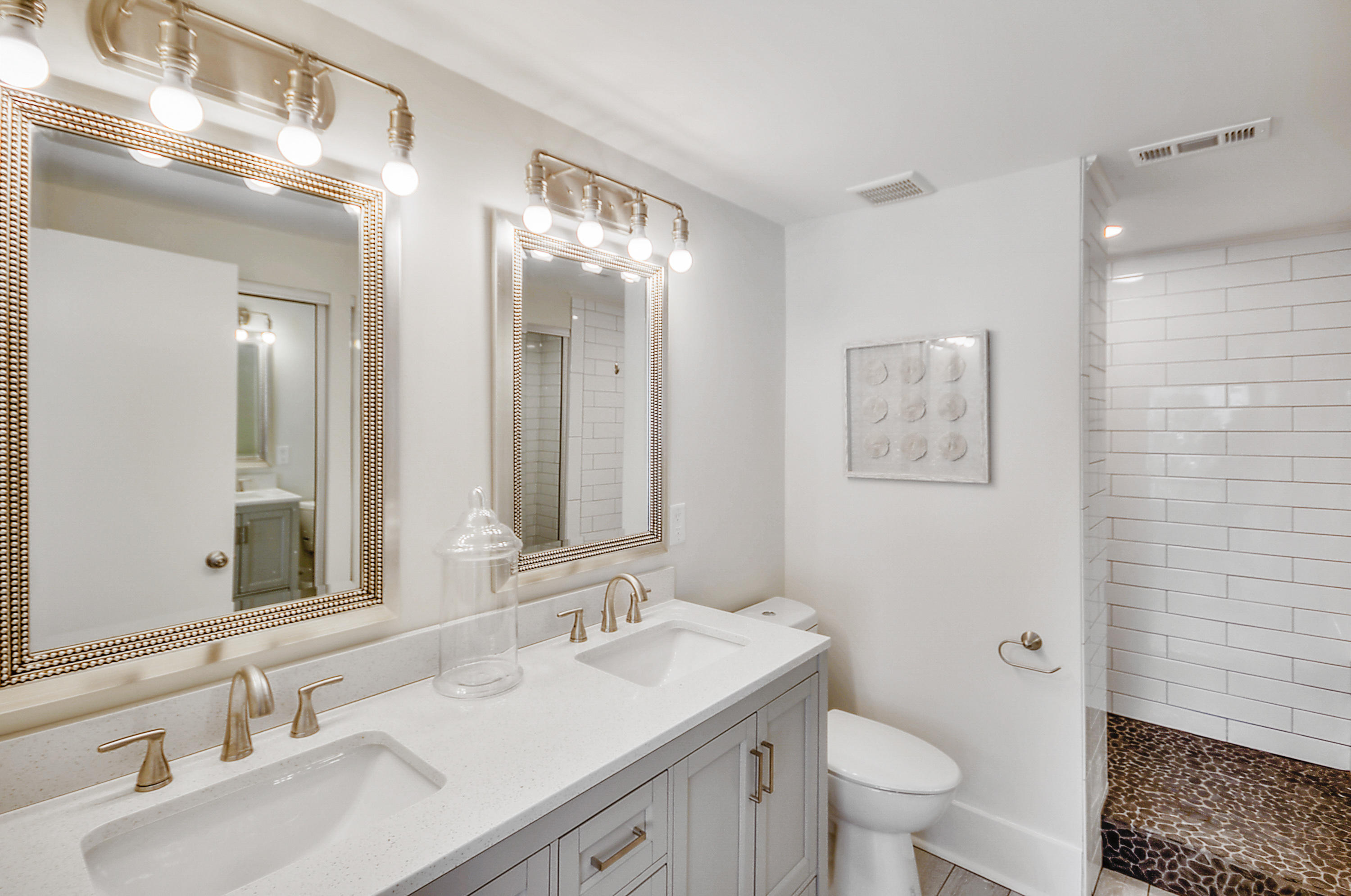 EMERALD HILL CONDO PH 3 - Residential