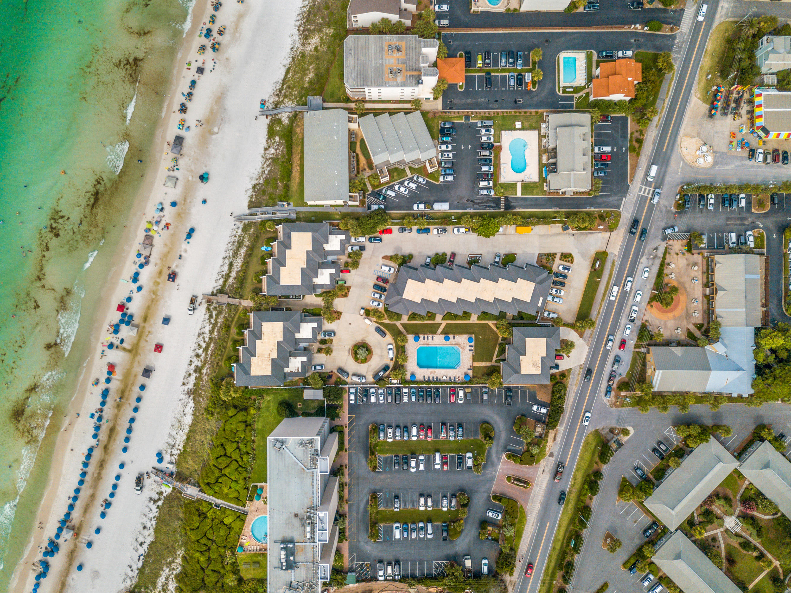 EMERALD HILL CONDO PH 3 - Residential