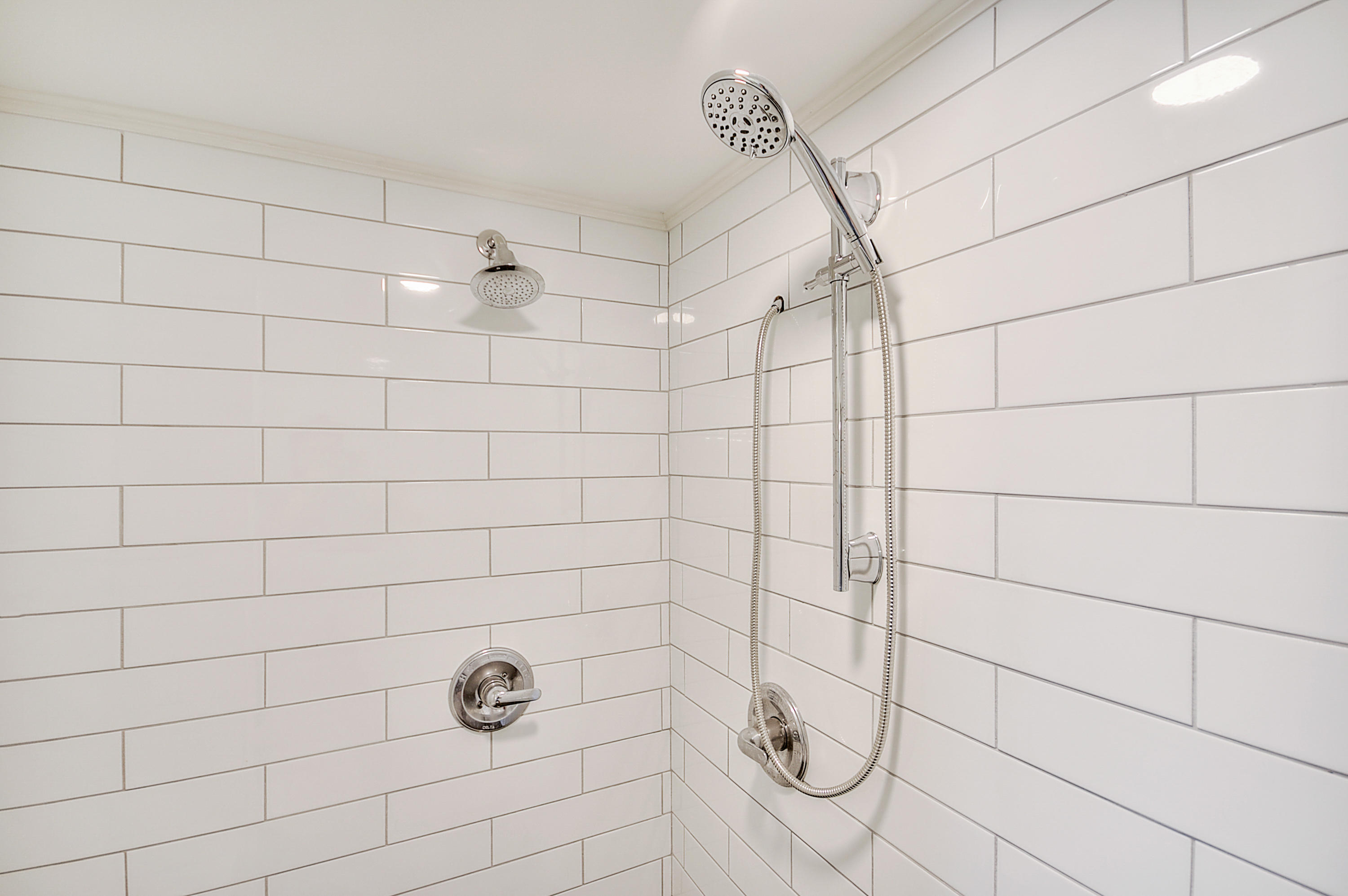 EMERALD HILL CONDO PH 3 - Residential