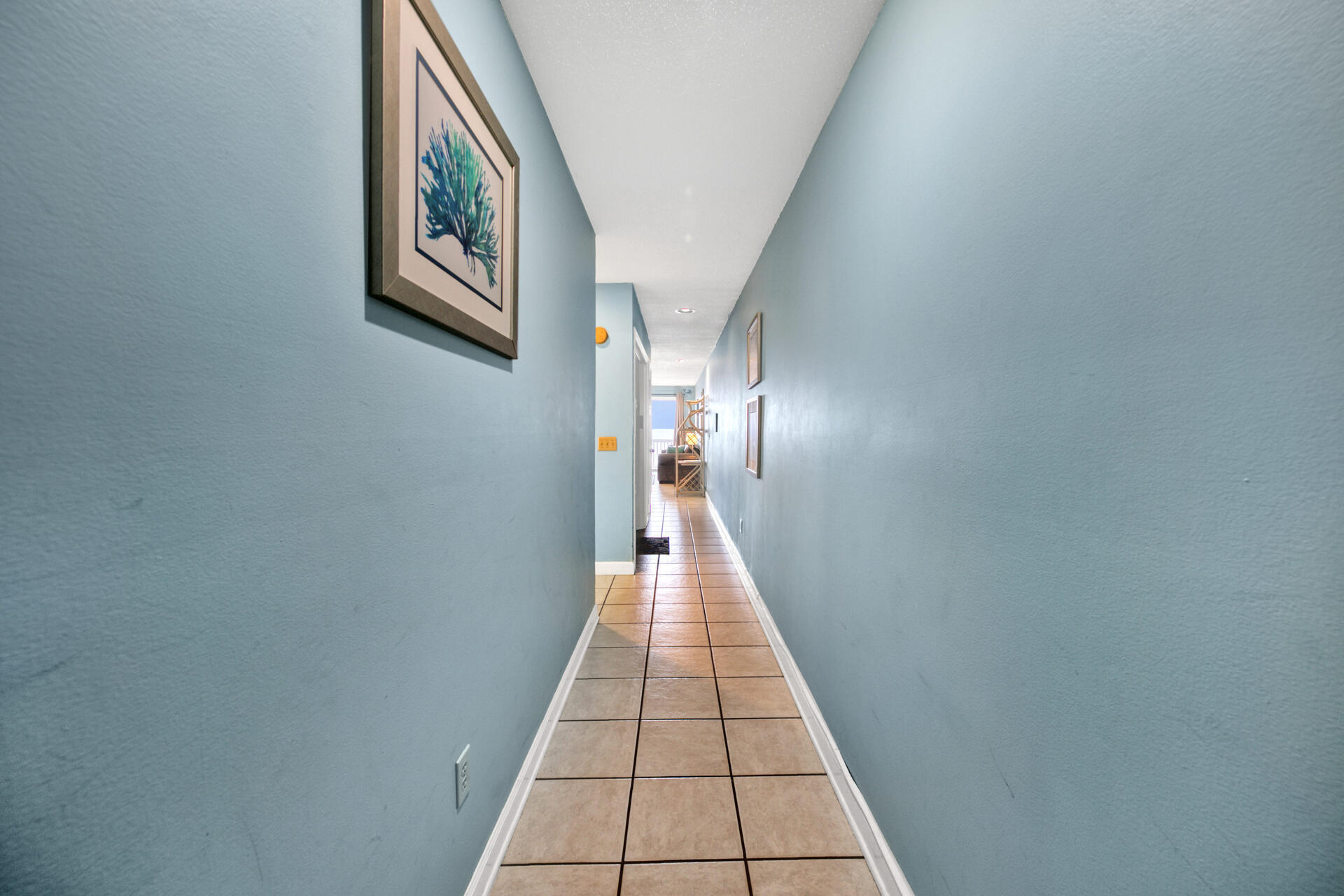 MISTRAL CONDO - Residential