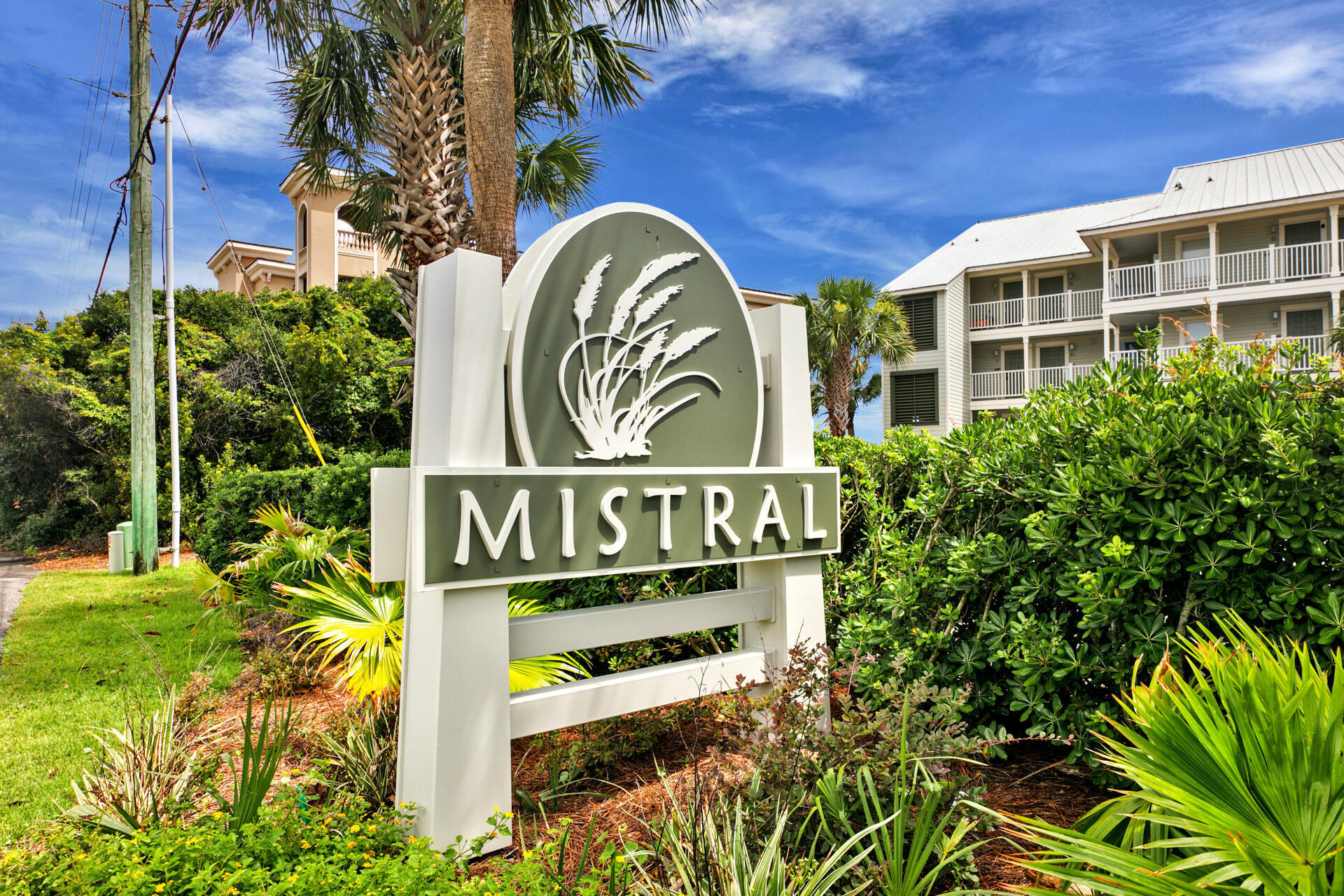 MISTRAL CONDO - Residential