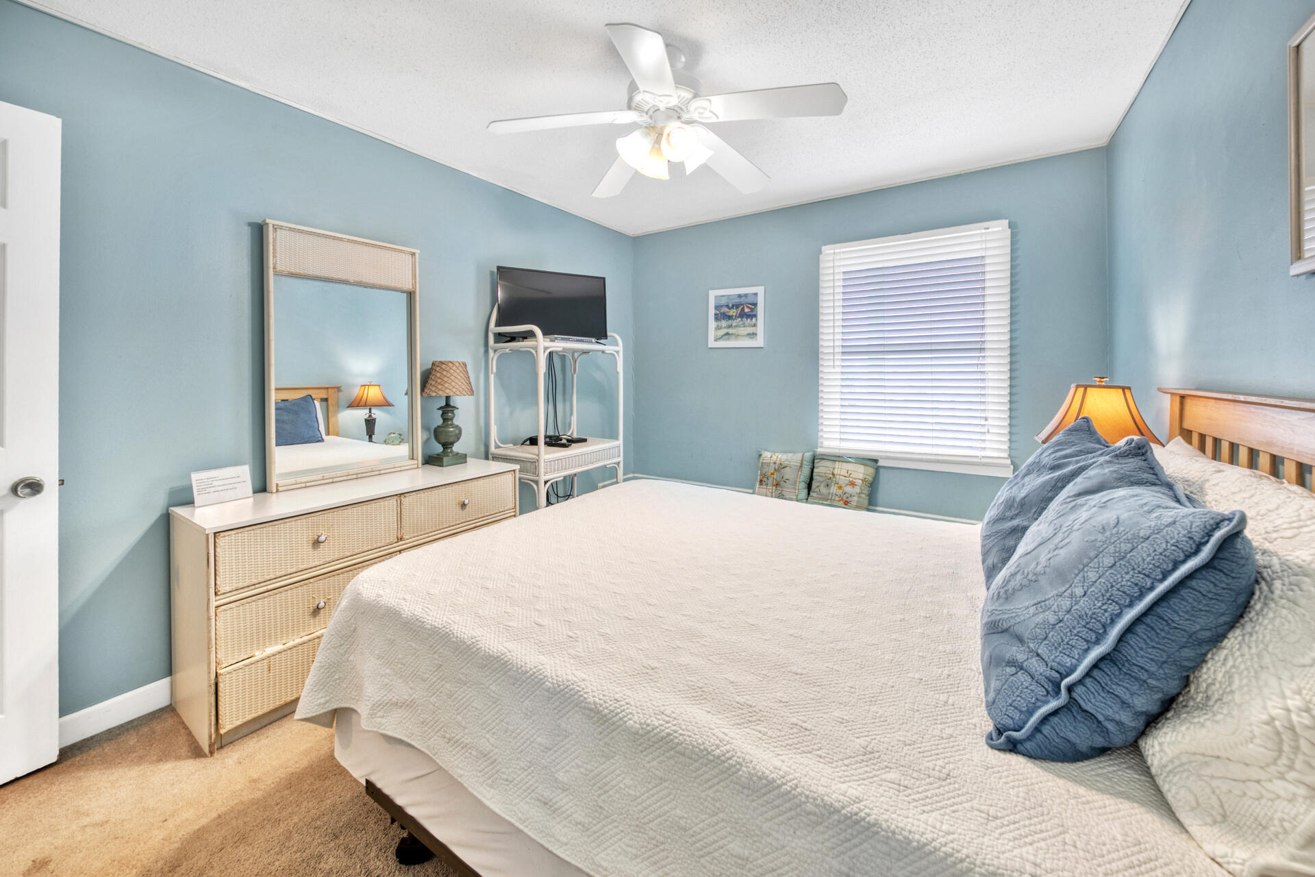 MISTRAL CONDO - Residential