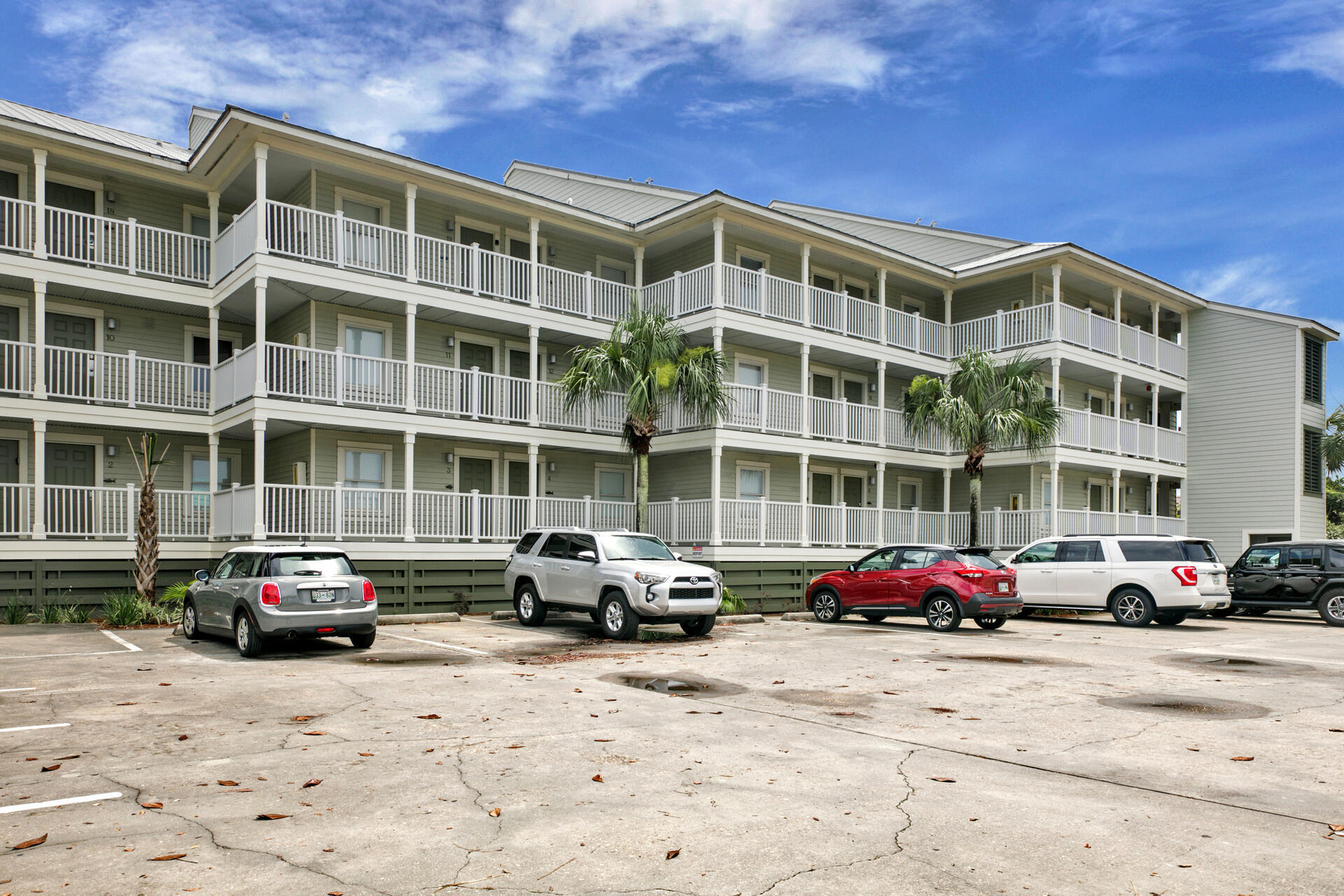 MISTRAL CONDO - Residential