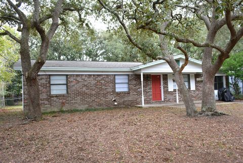 A home in Fort Walton Beach