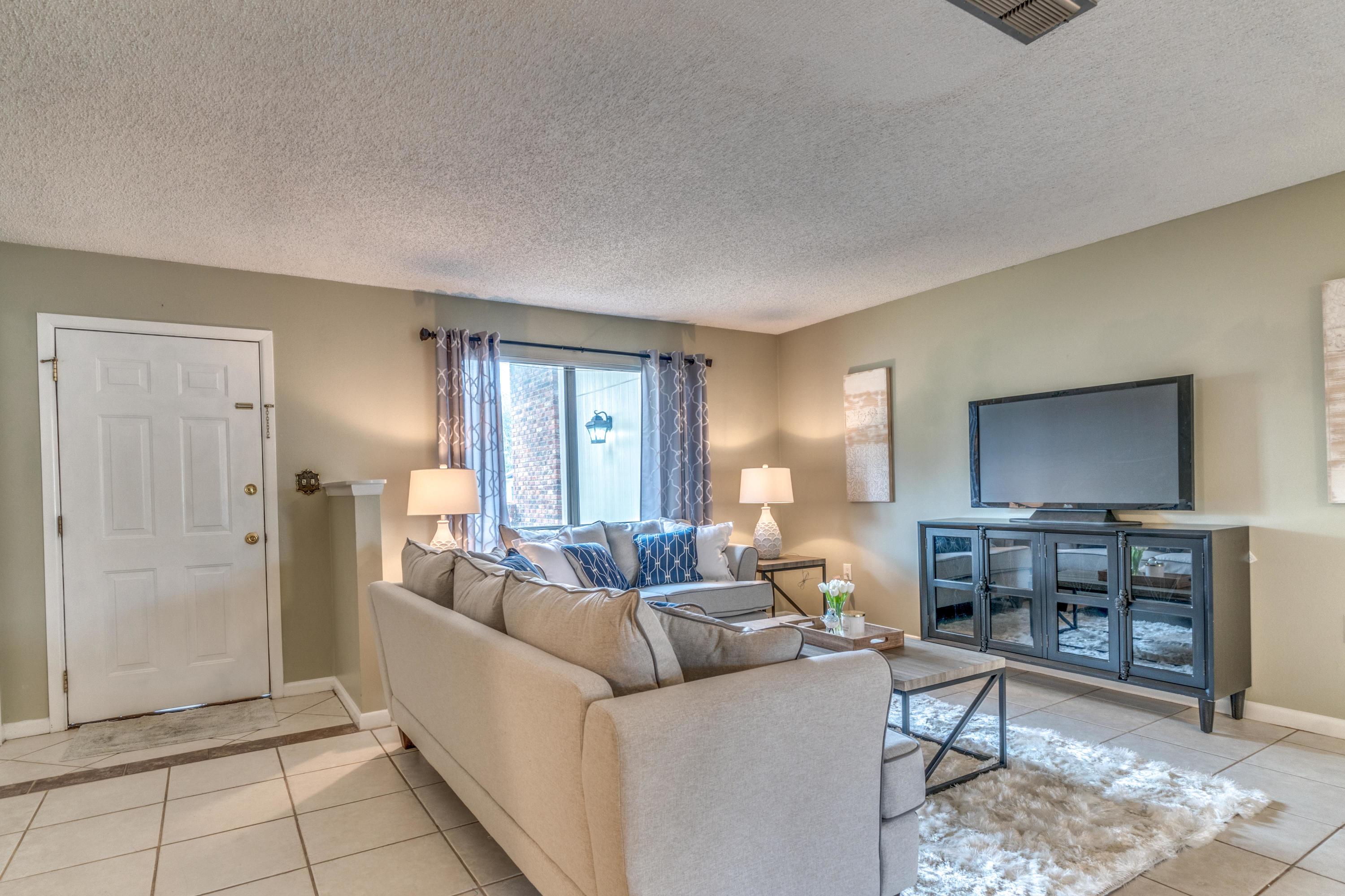 SEA HILLS 3RD - Residential