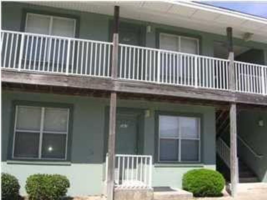 SPACIOUS TWO BEDROOM TWO BATH APARTMENT ON THE FIRST FLOOR. WASHER DRYER CONNECTION OFF OF KITCHEN. BREAKFAST BAR. LIVING ROOM DINING ROOM COMBINATION. GUEST BATH ACCESSIBLE FROM LIVING AREA AND SPARE BEDROOM. . SORRY NO PETS AND NO SMOKING.