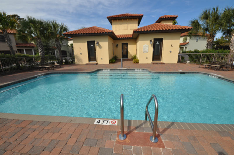 VILLA LAGO - Residential