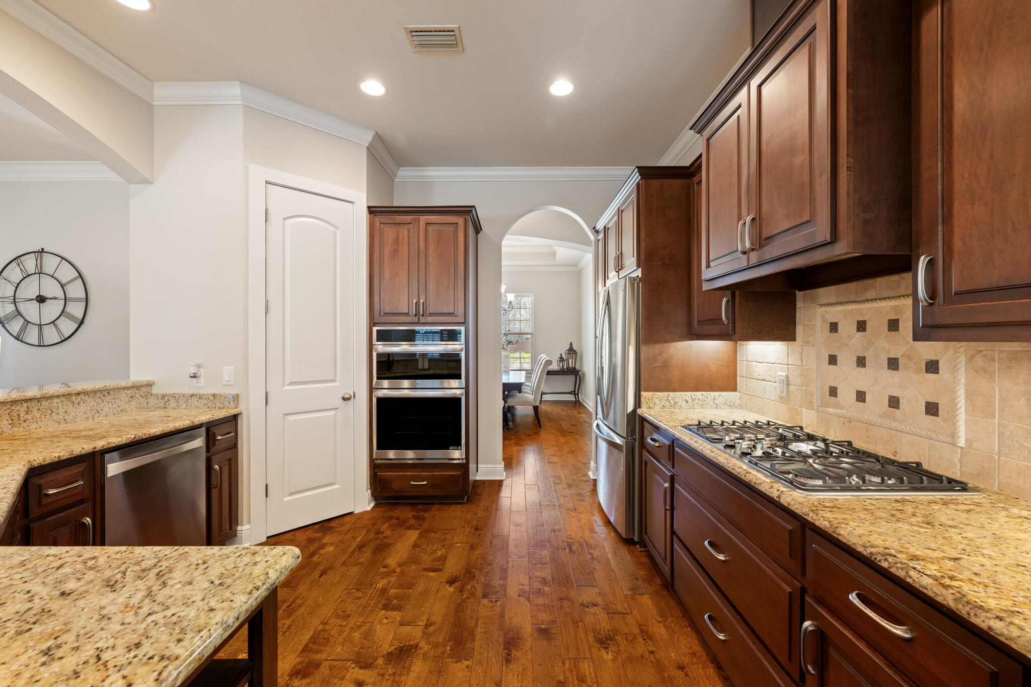 LAURELWOOD ESTATES - Residential