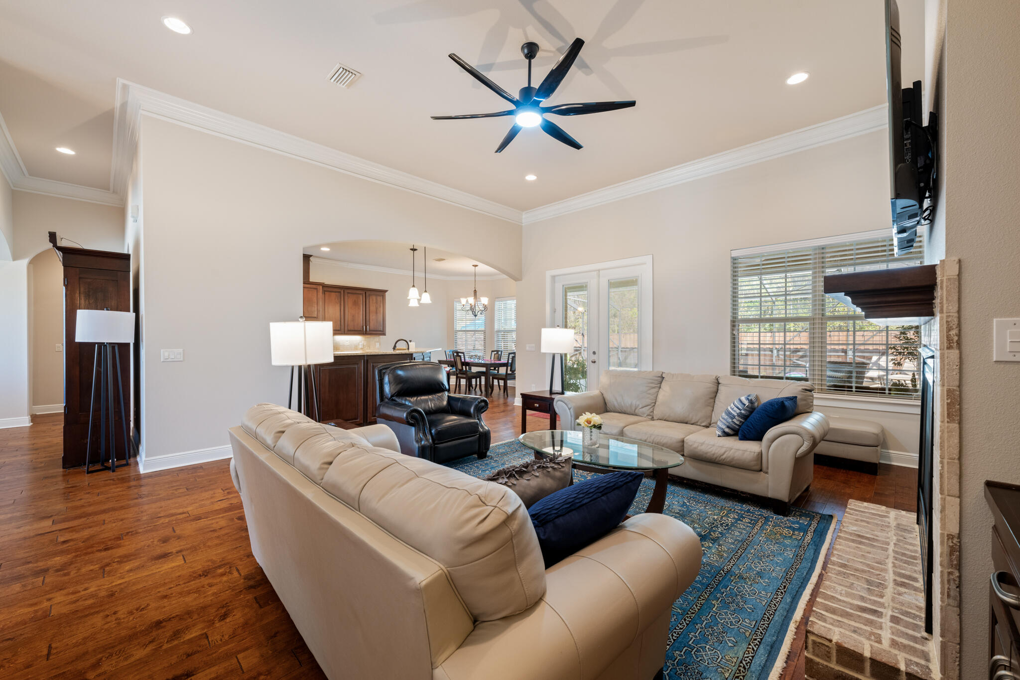 LAURELWOOD ESTATES - Residential