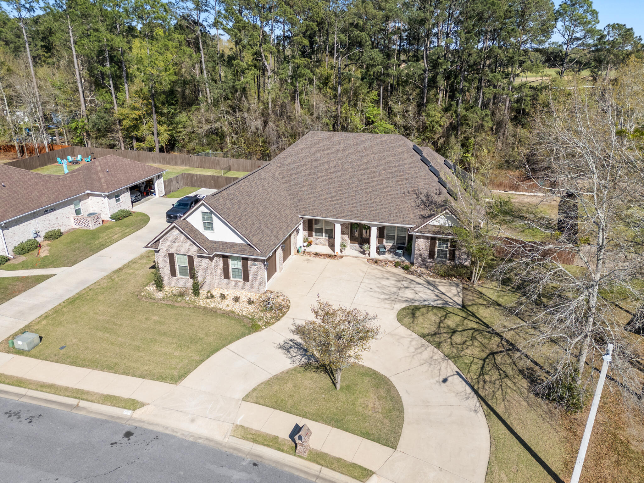 LAURELWOOD ESTATES - Residential