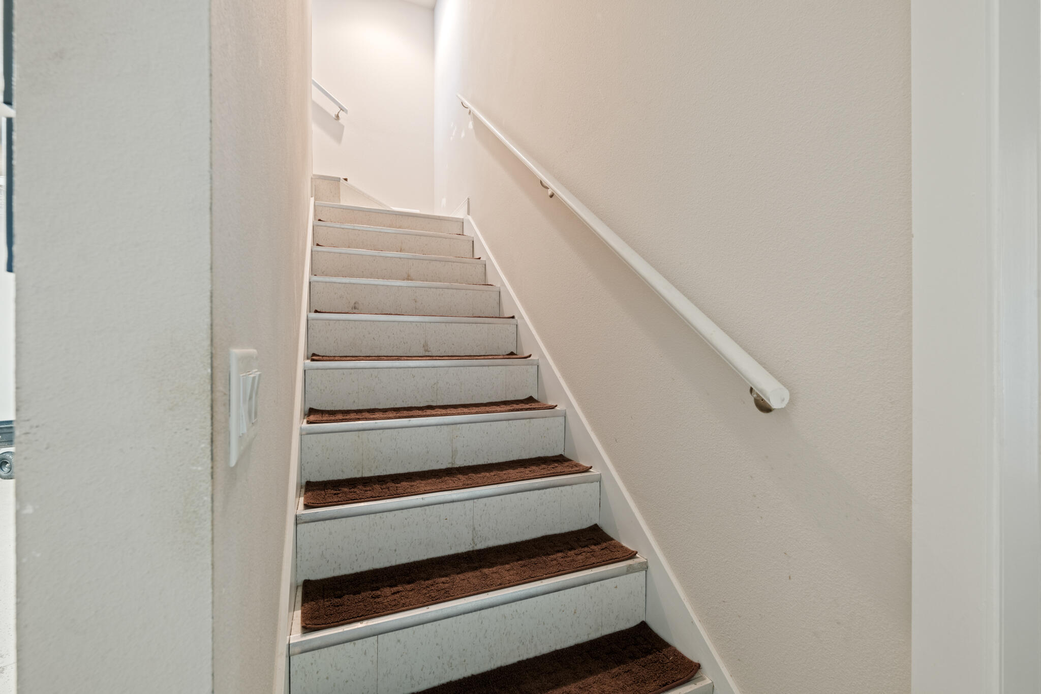 LAURELWOOD ESTATES - Residential